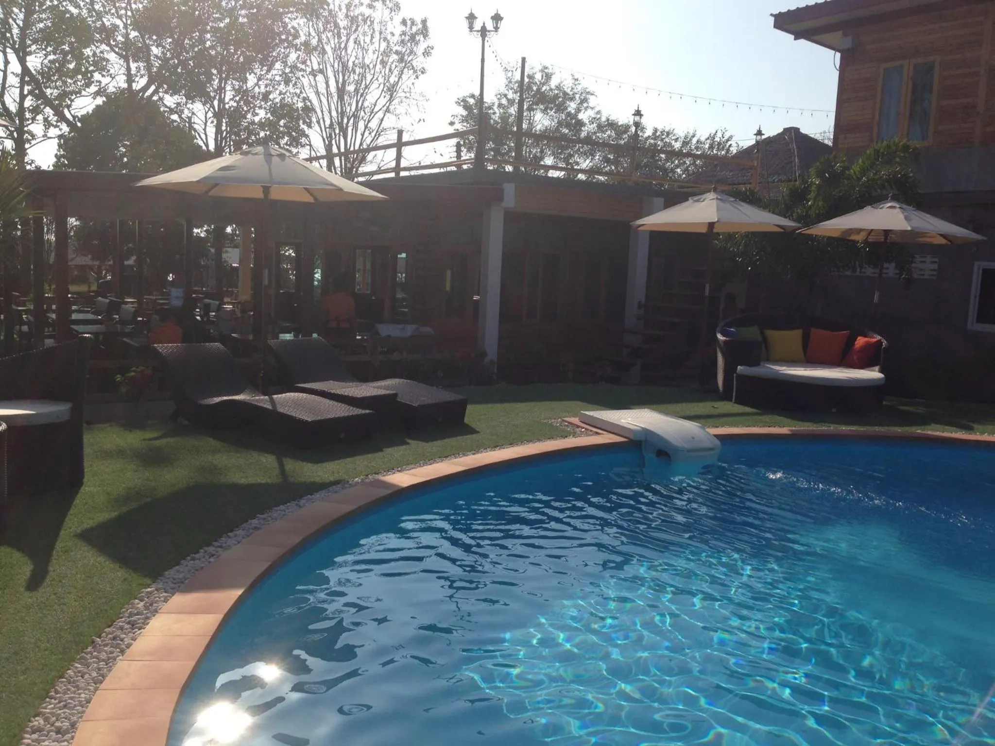 Restaurant/places to eat in Check In and Chill Out