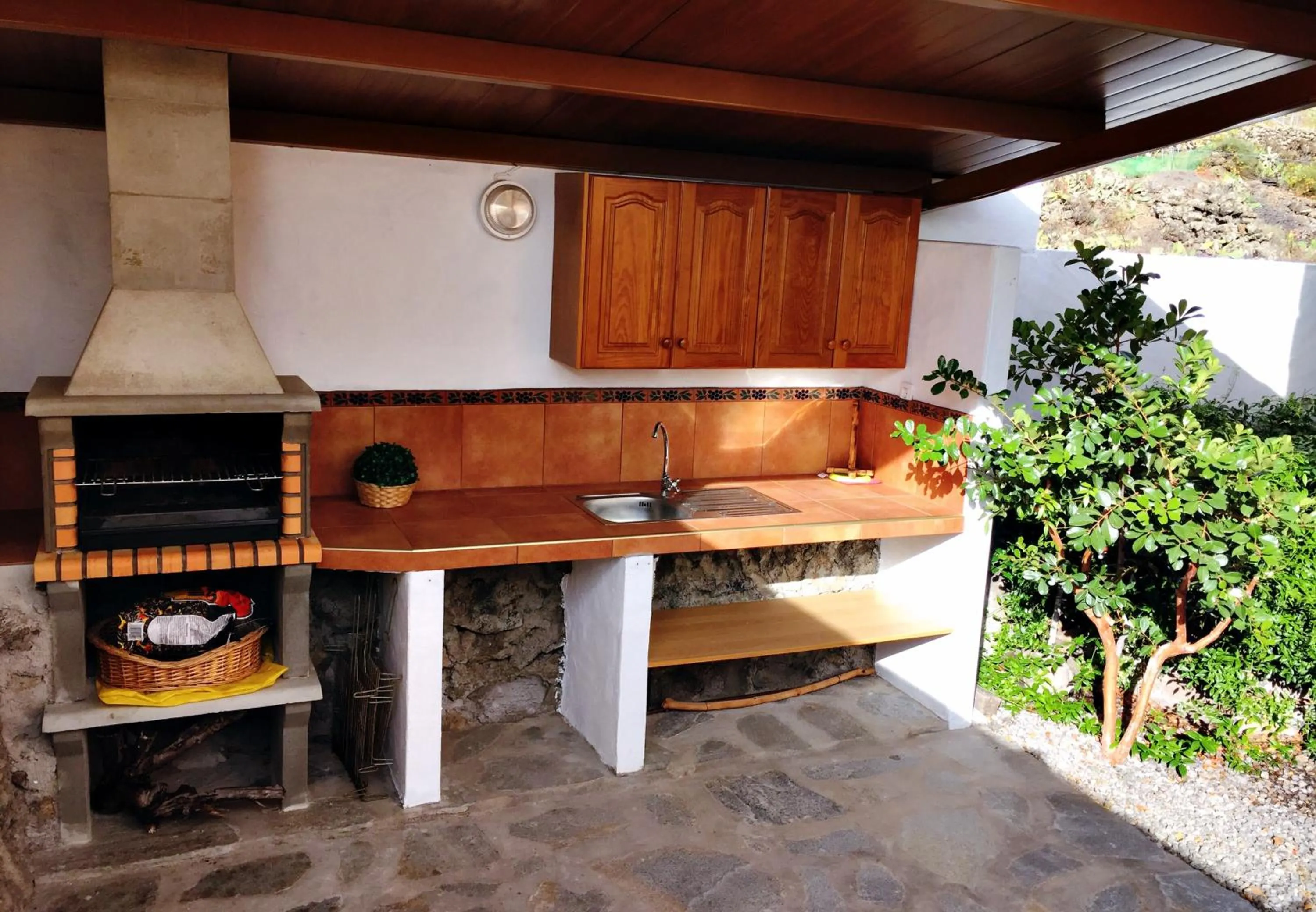 BBQ facilities in Casas Balcón del Mar