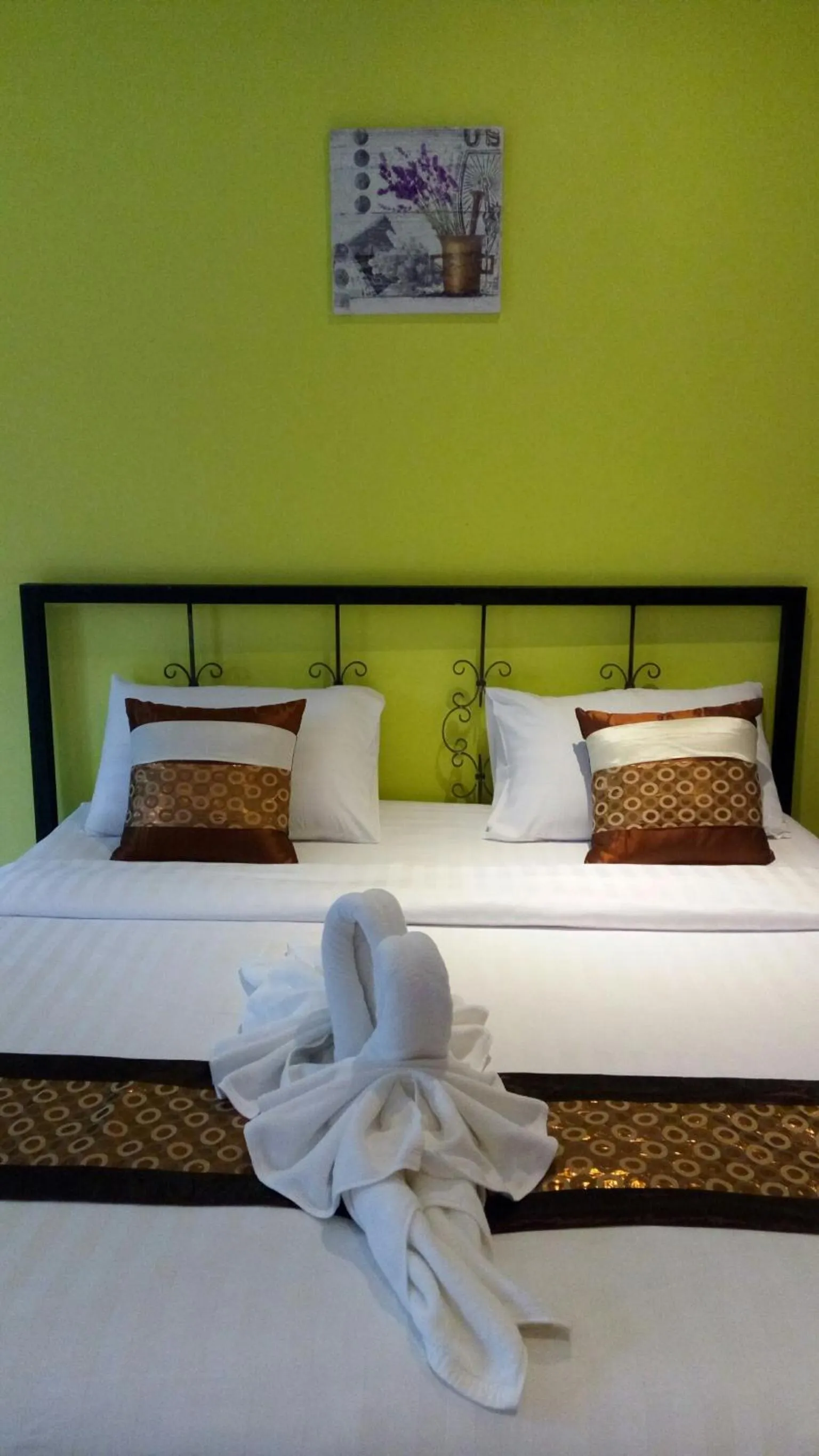 Bed in Stamp Hills Resort