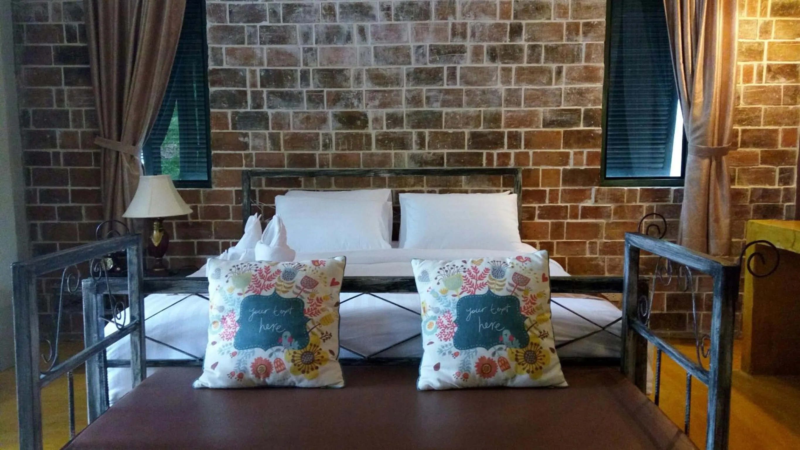 Bed in Stamp Hills Resort