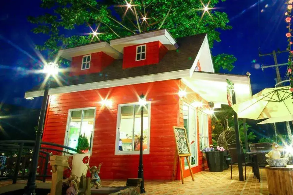 Restaurant/places to eat in Stamp Hills Resort Restaurant/places to eat in Stamp Hills Resort