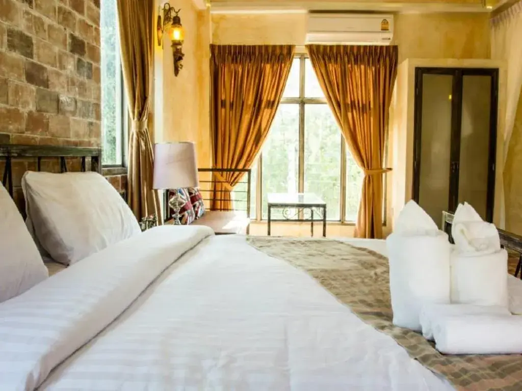 Bedroom, Bed in Stamp Hills Resort Bedroom, Bed in Stamp Hills Resort