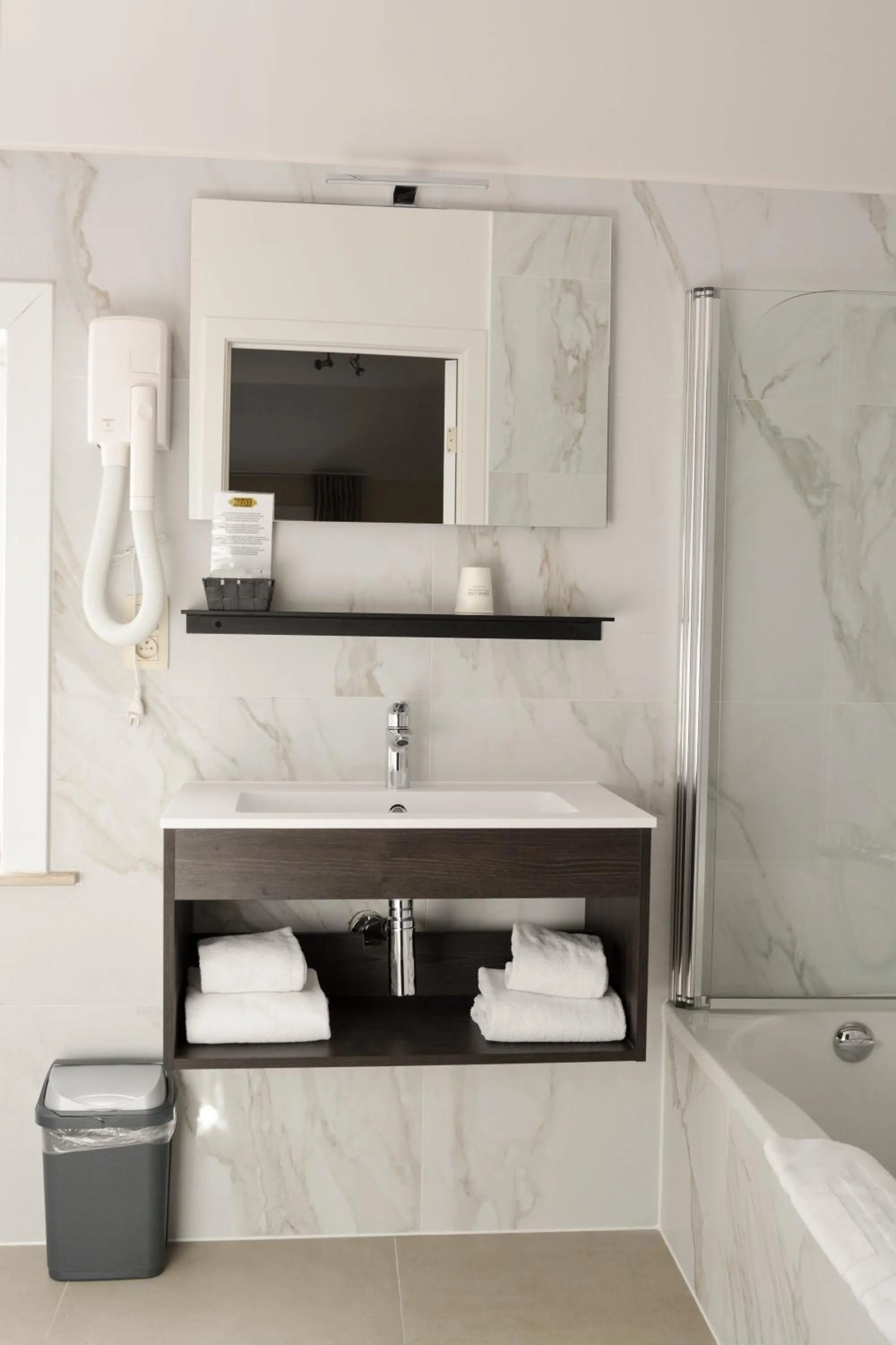 Bathroom in Hotel Maraboe