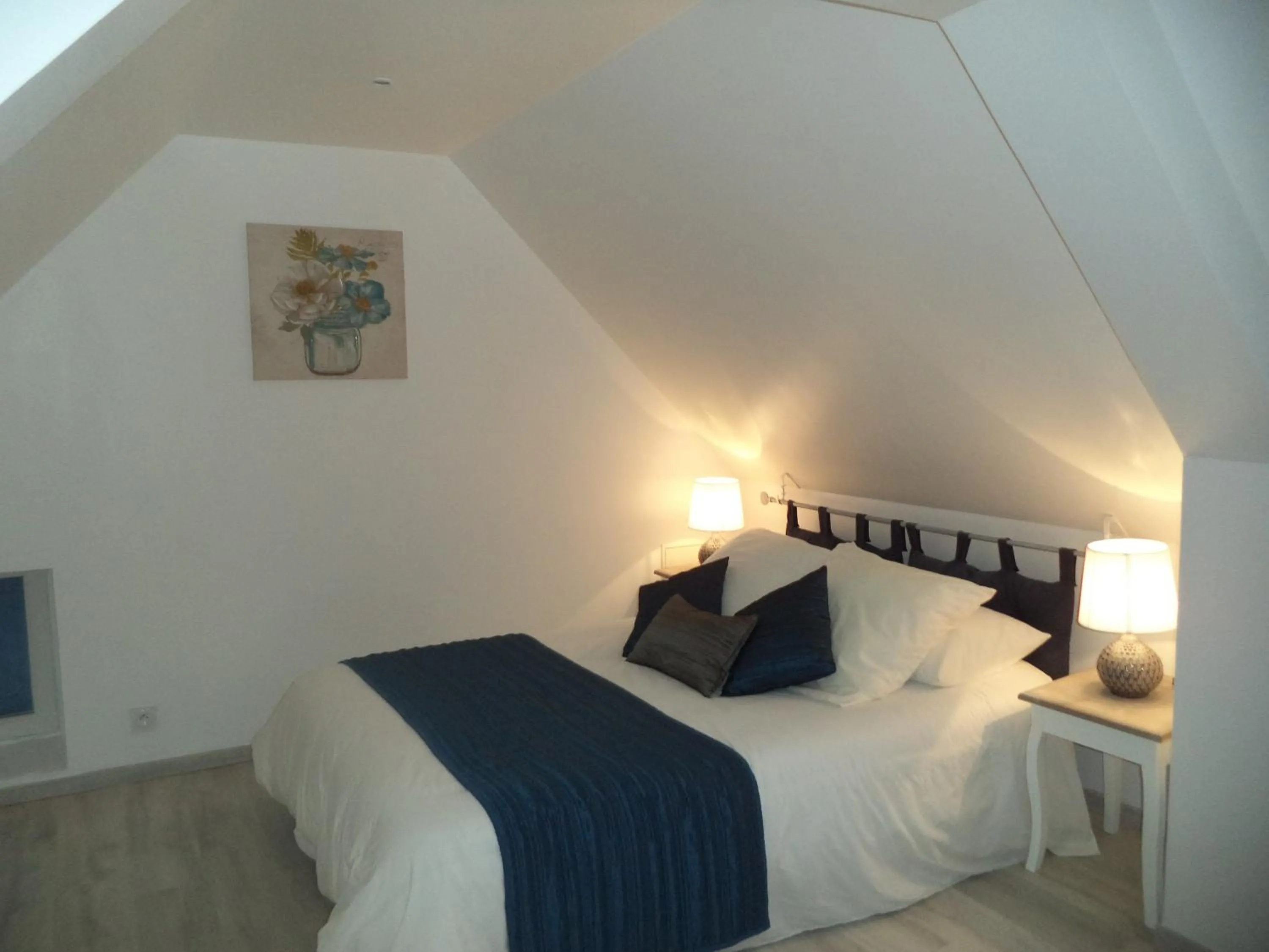 Bed in Maison de vacances à Créances