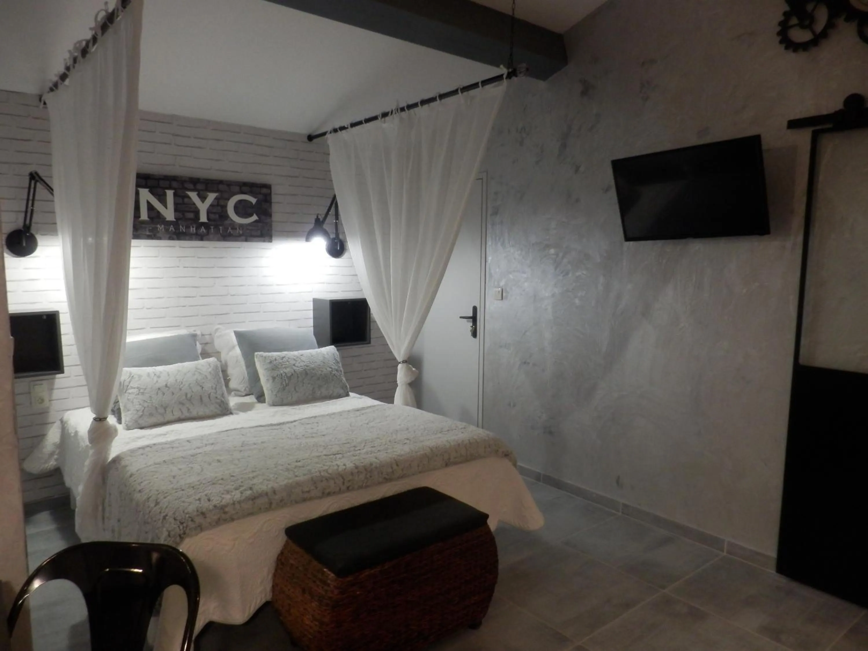Bed in Mas les vieux chênes