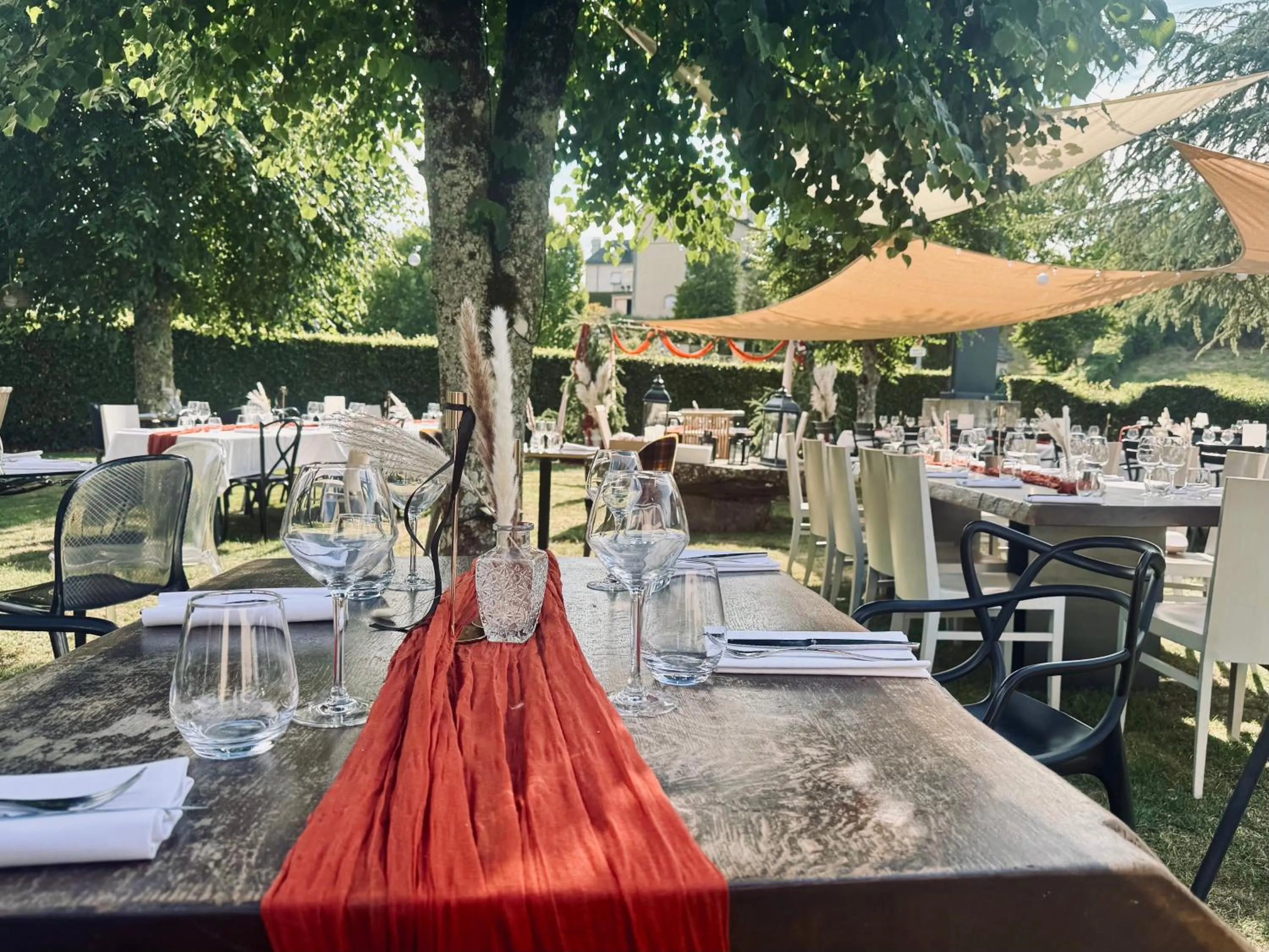 Restaurant/places to eat in Logis Auberge du Barrez