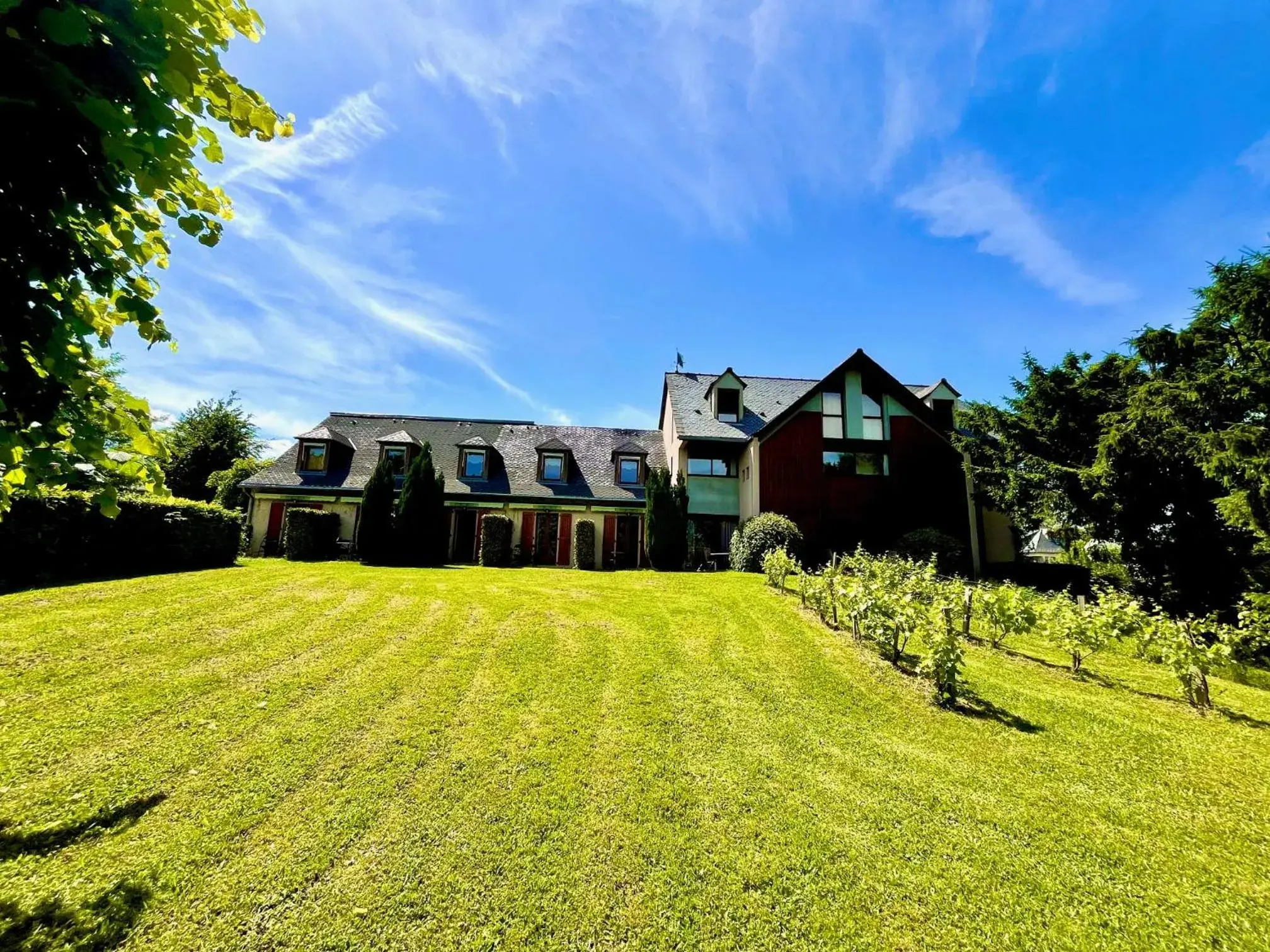 Property building in Logis Auberge du Barrez Property building in Logis Auberge du Barrez