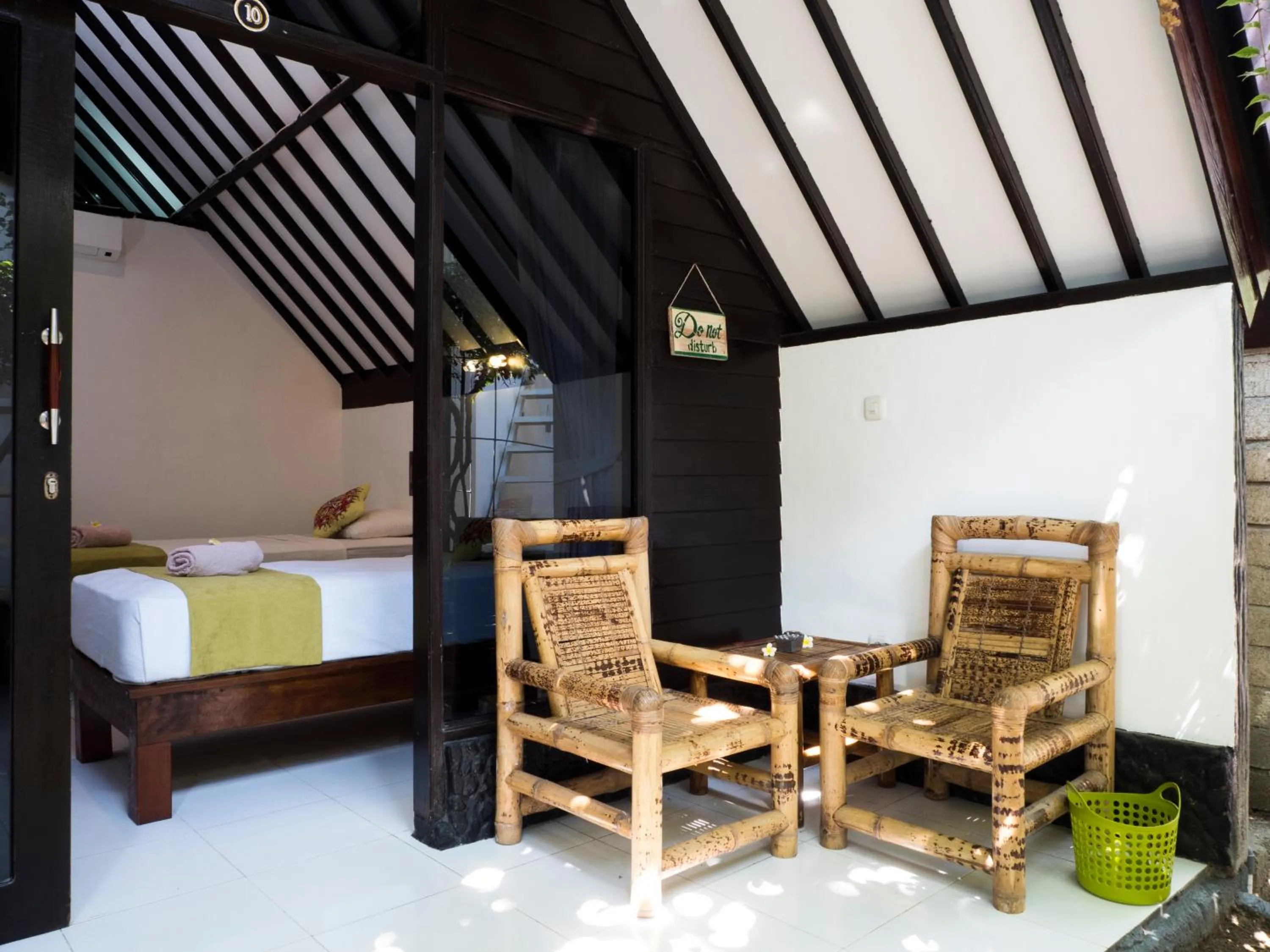Bed in Gili Turtle Beach Resort