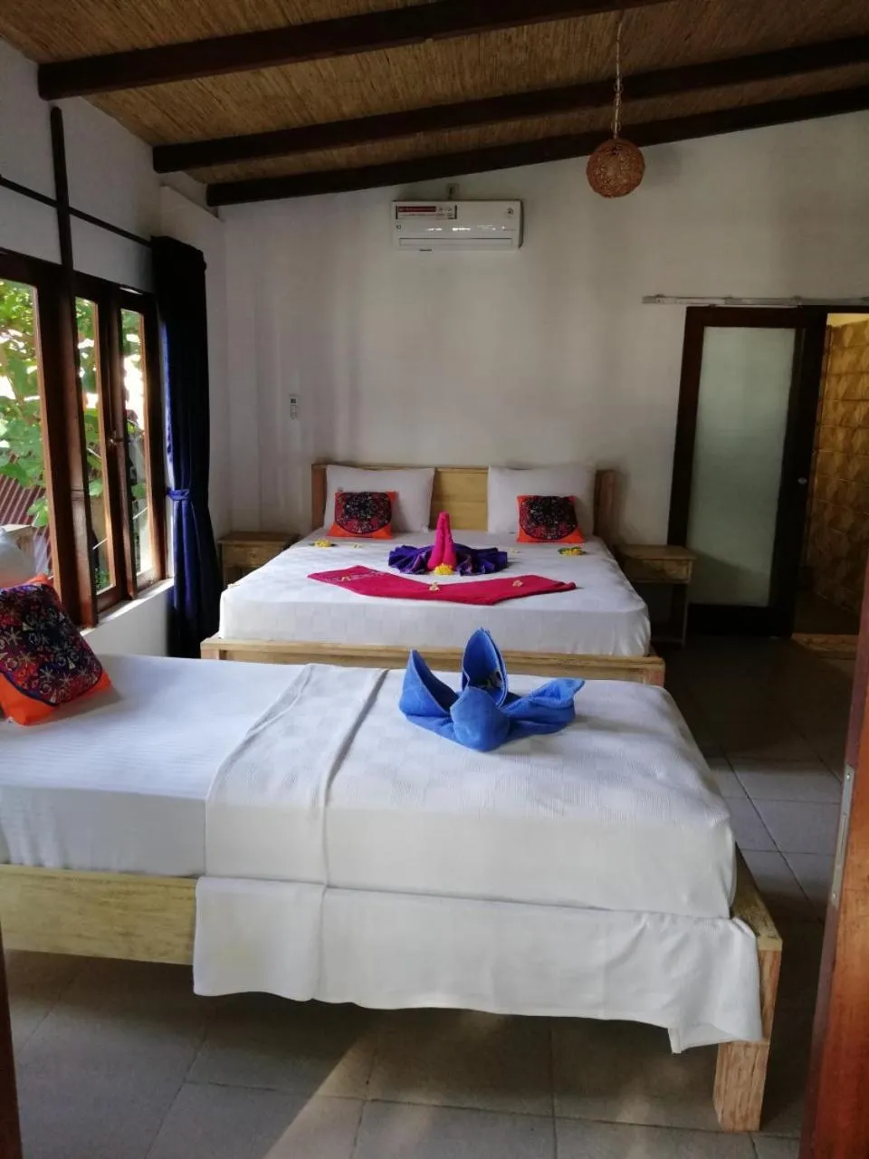 Bed in Gili Turtle Beach Resort