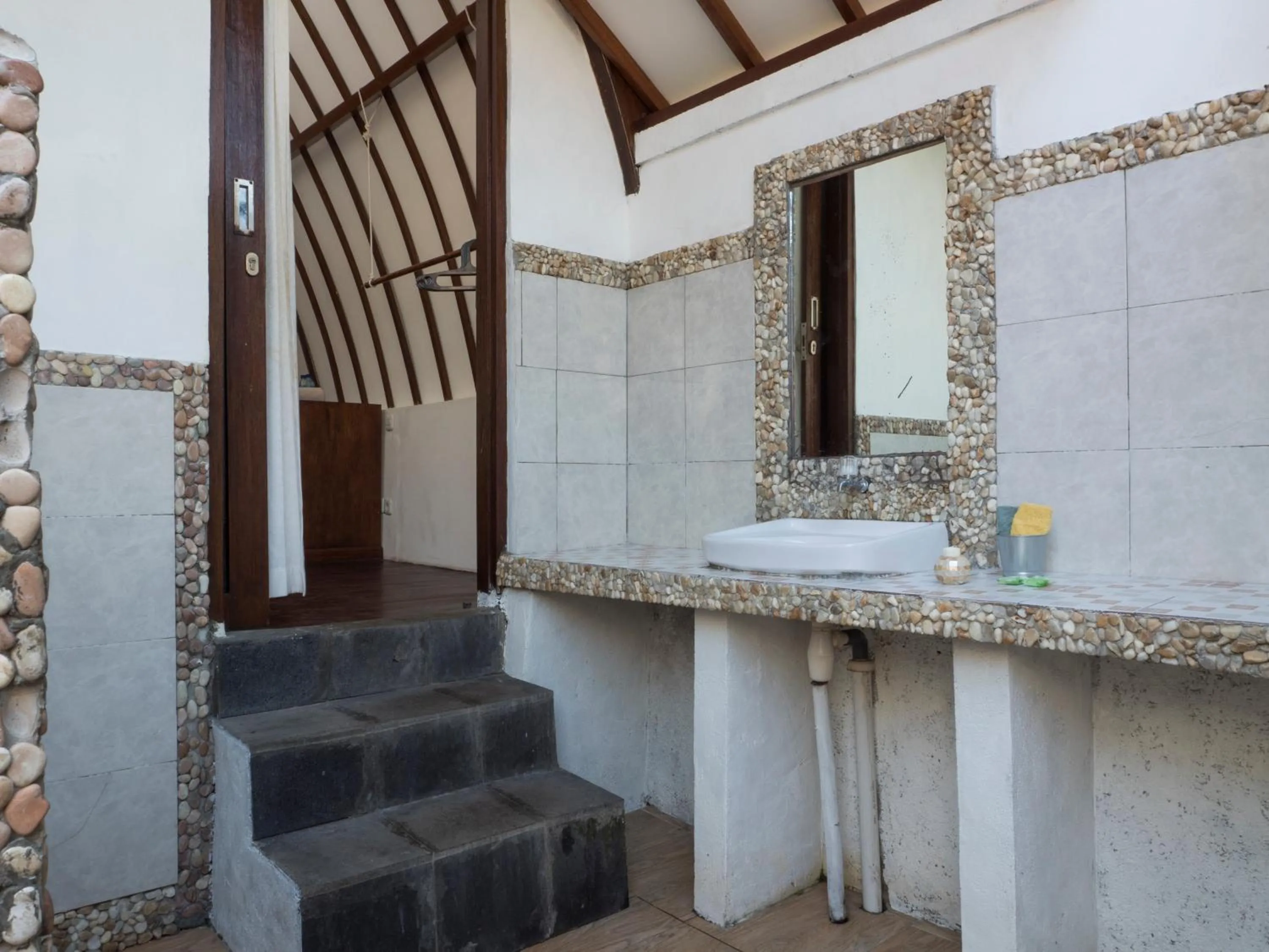 Gili Turtle Beach Resort