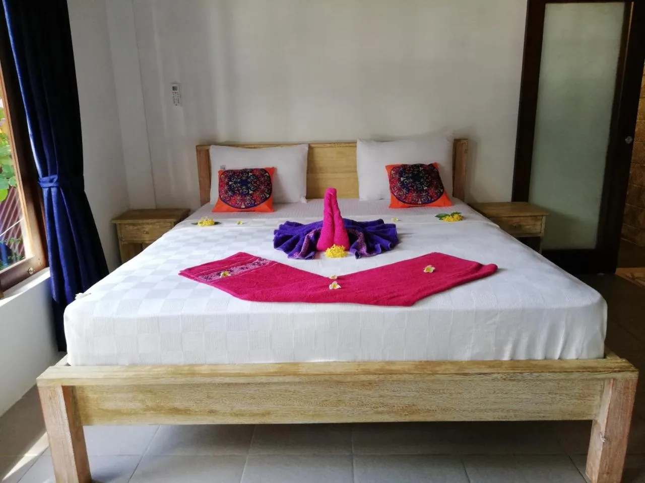Bed in Gili Turtle Beach Resort