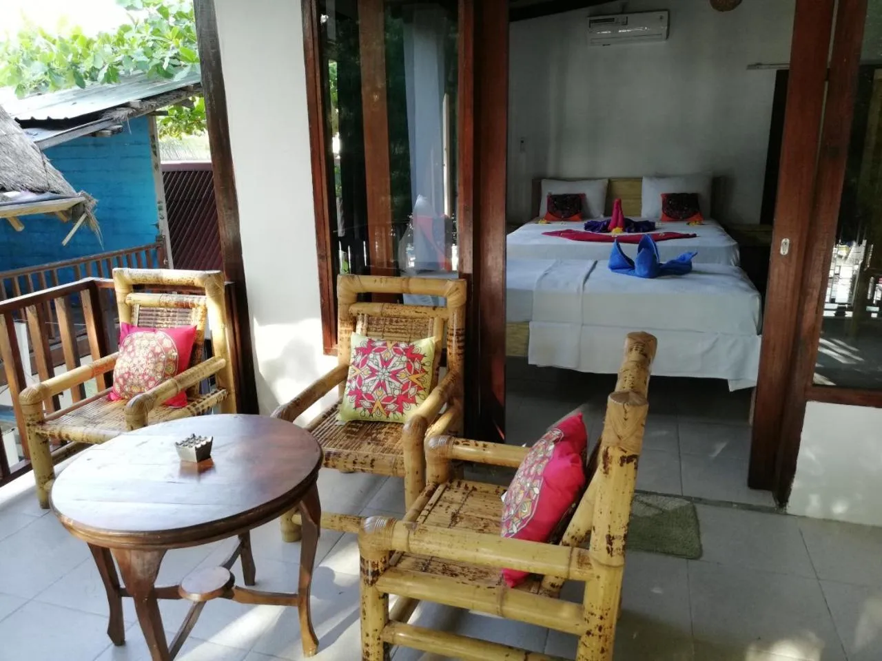 Bed in Gili Turtle Beach Resort