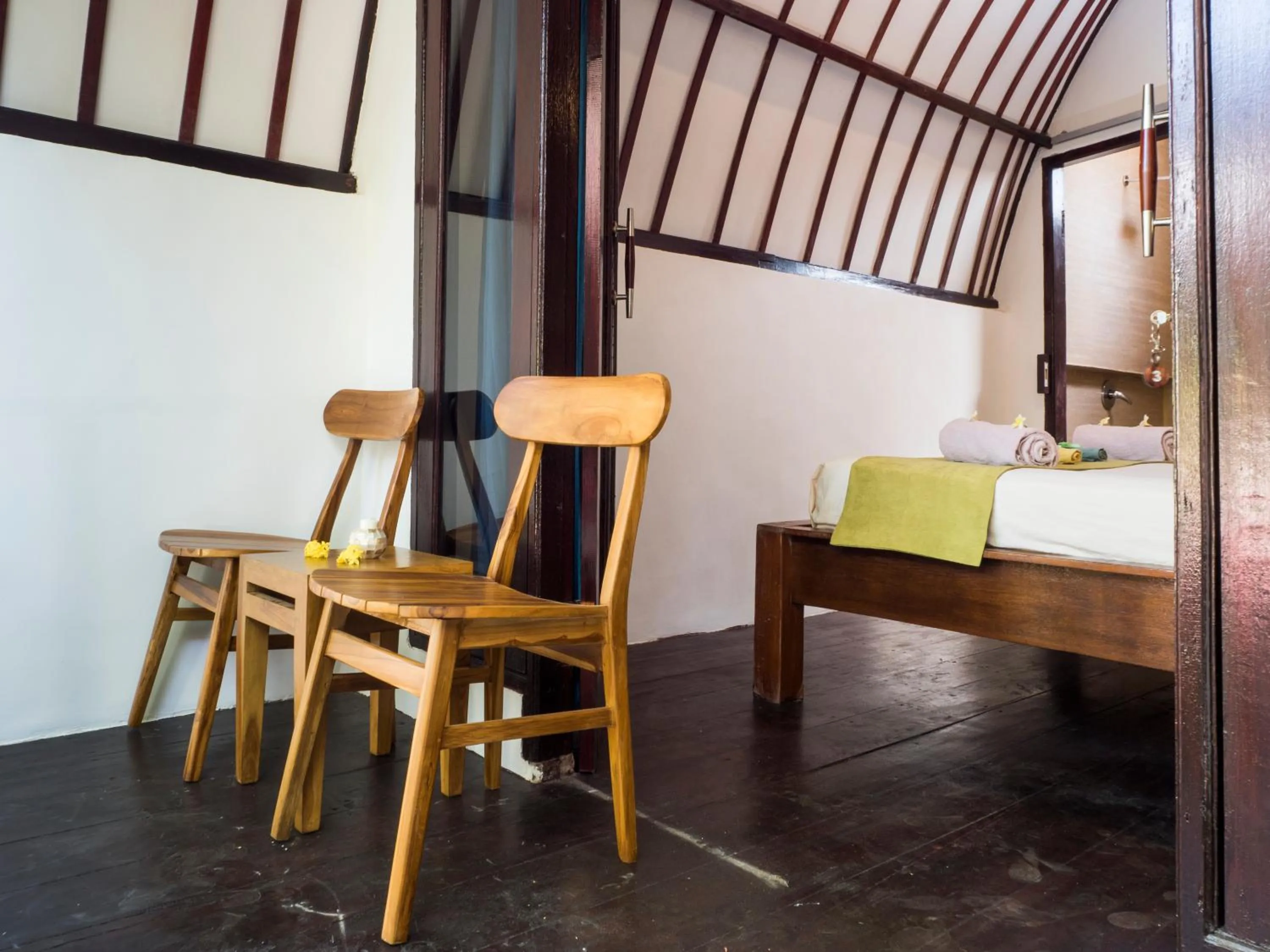 Bed in Gili Turtle Beach Resort