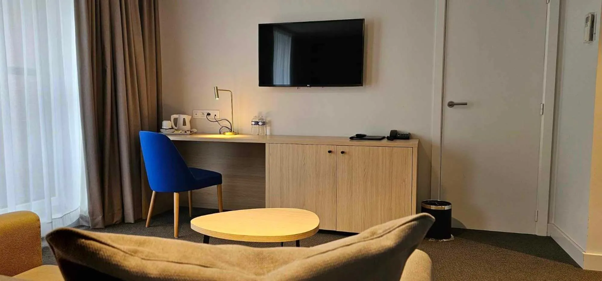 Guests in Hotel Les 3 Cles