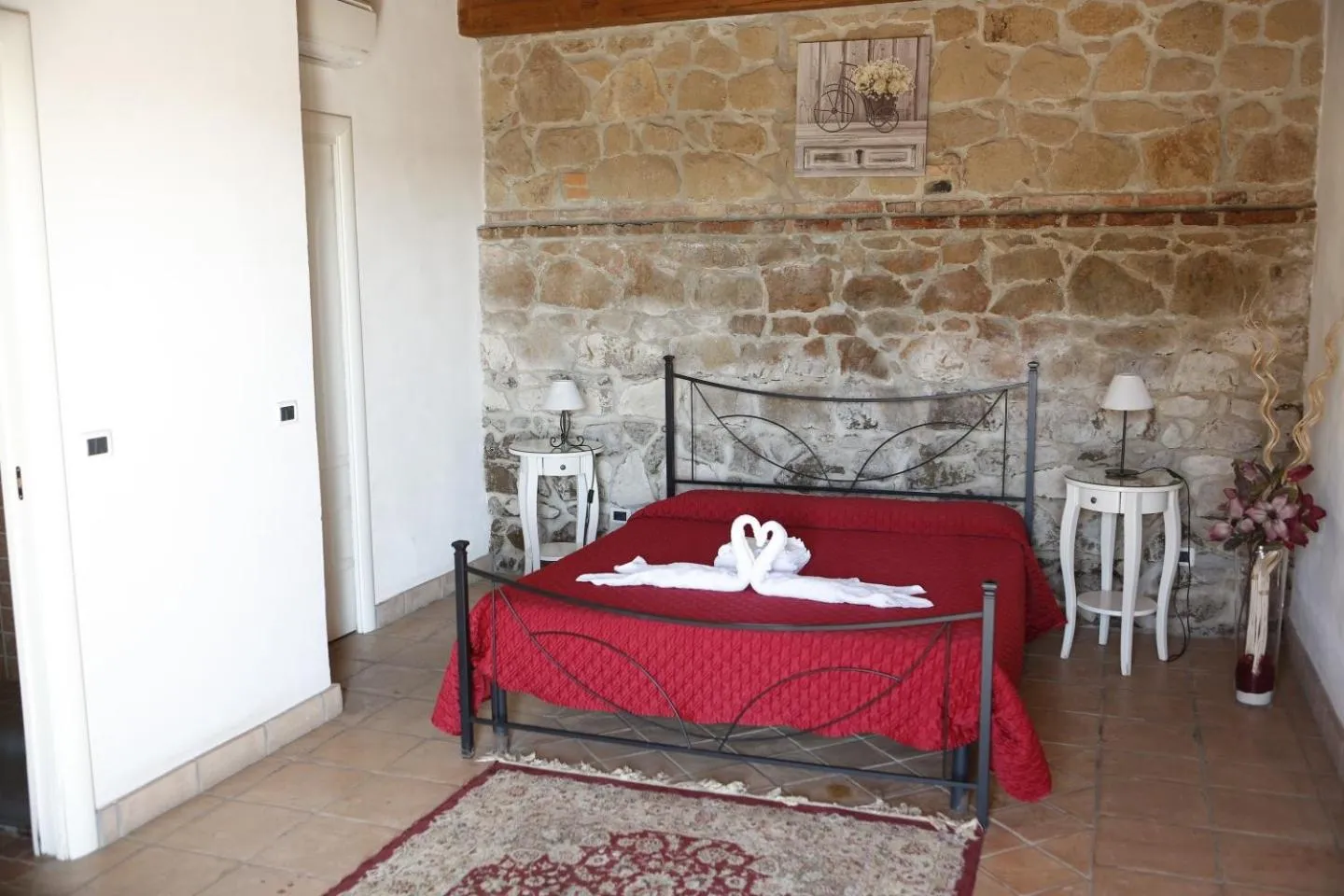 Bed in Il Borgo Ariccia Resort