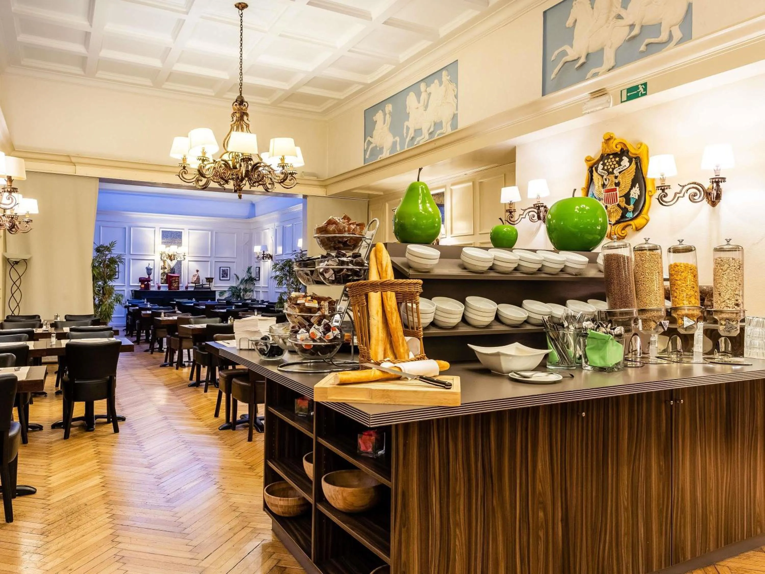 Breakfast in Hotel des Colonies Brussels by Mercure