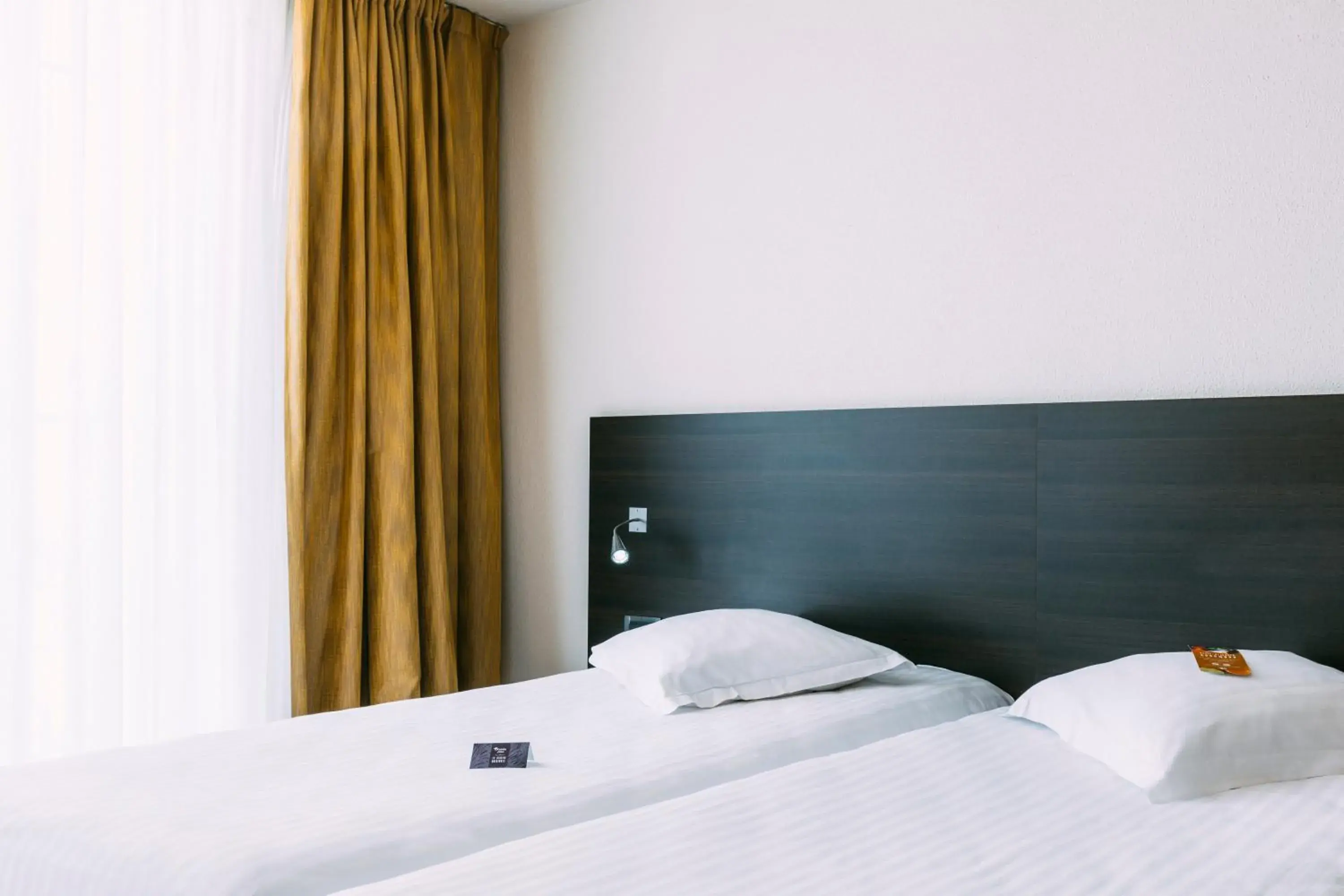 Superior Twin Room with Old Port Side View in Escale Oceania Marseille Vieux Port Superior Twin Room with Old Port Side View in Escale Oceania Marseille Vieux Port