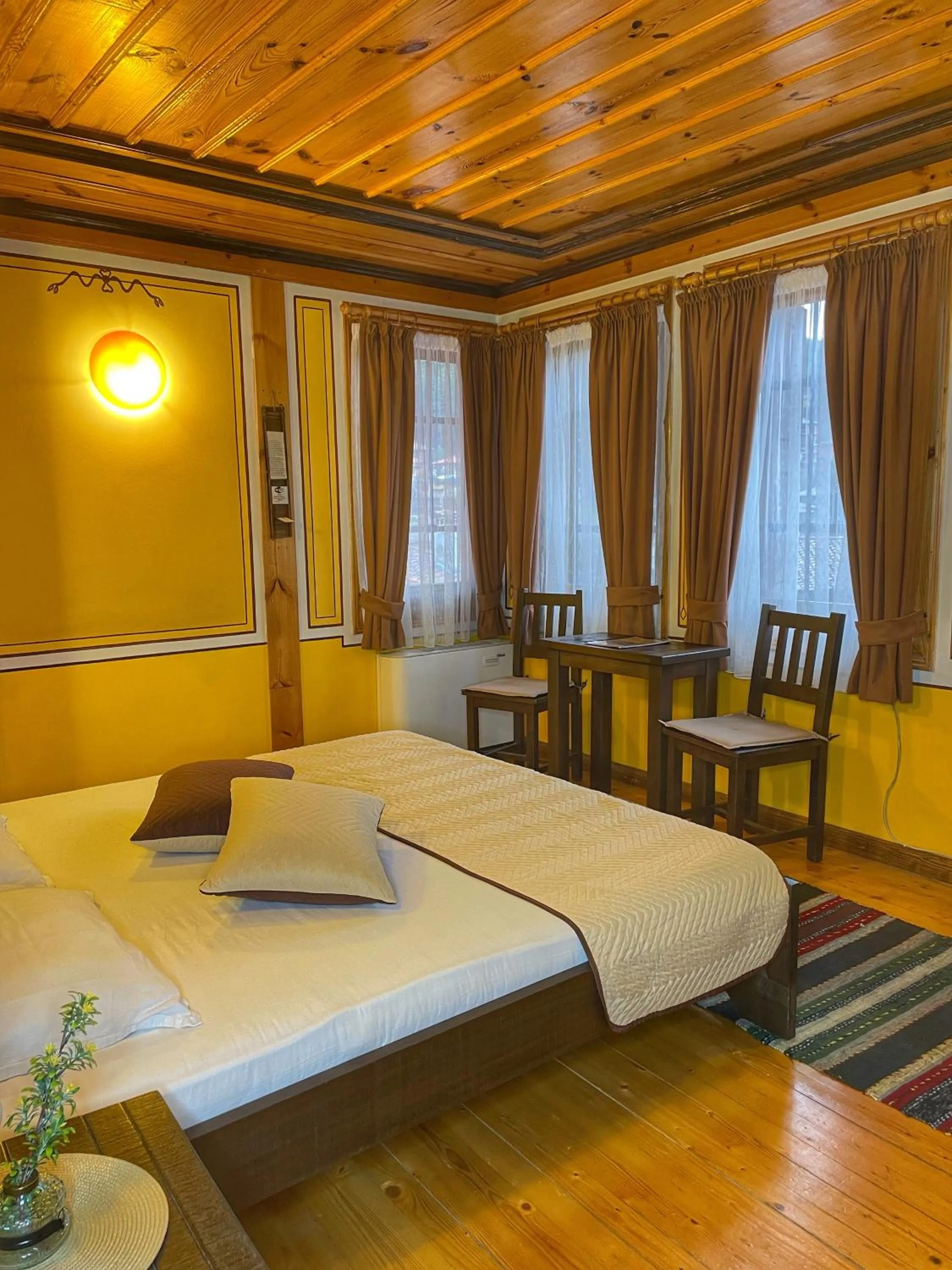 Guest rooms Colorit