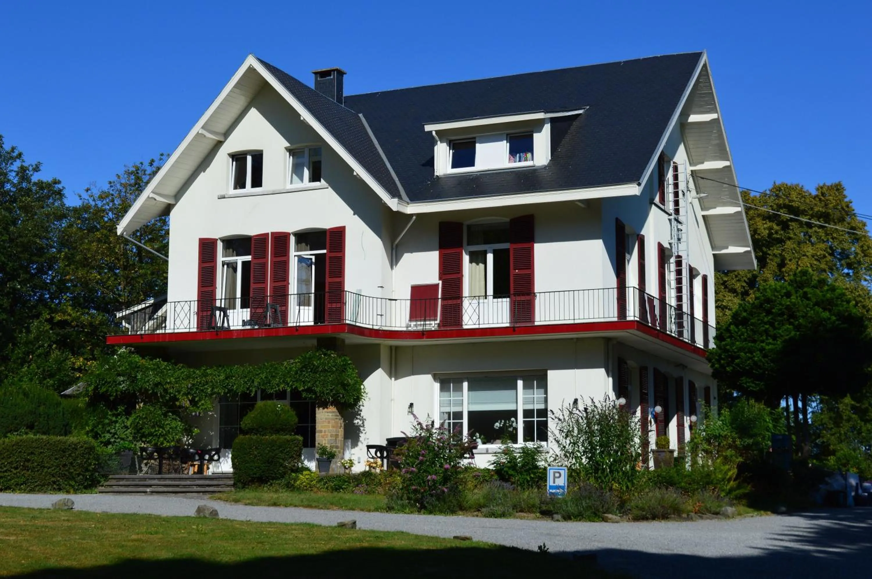 Property building in Hotel La Heid des Pairs