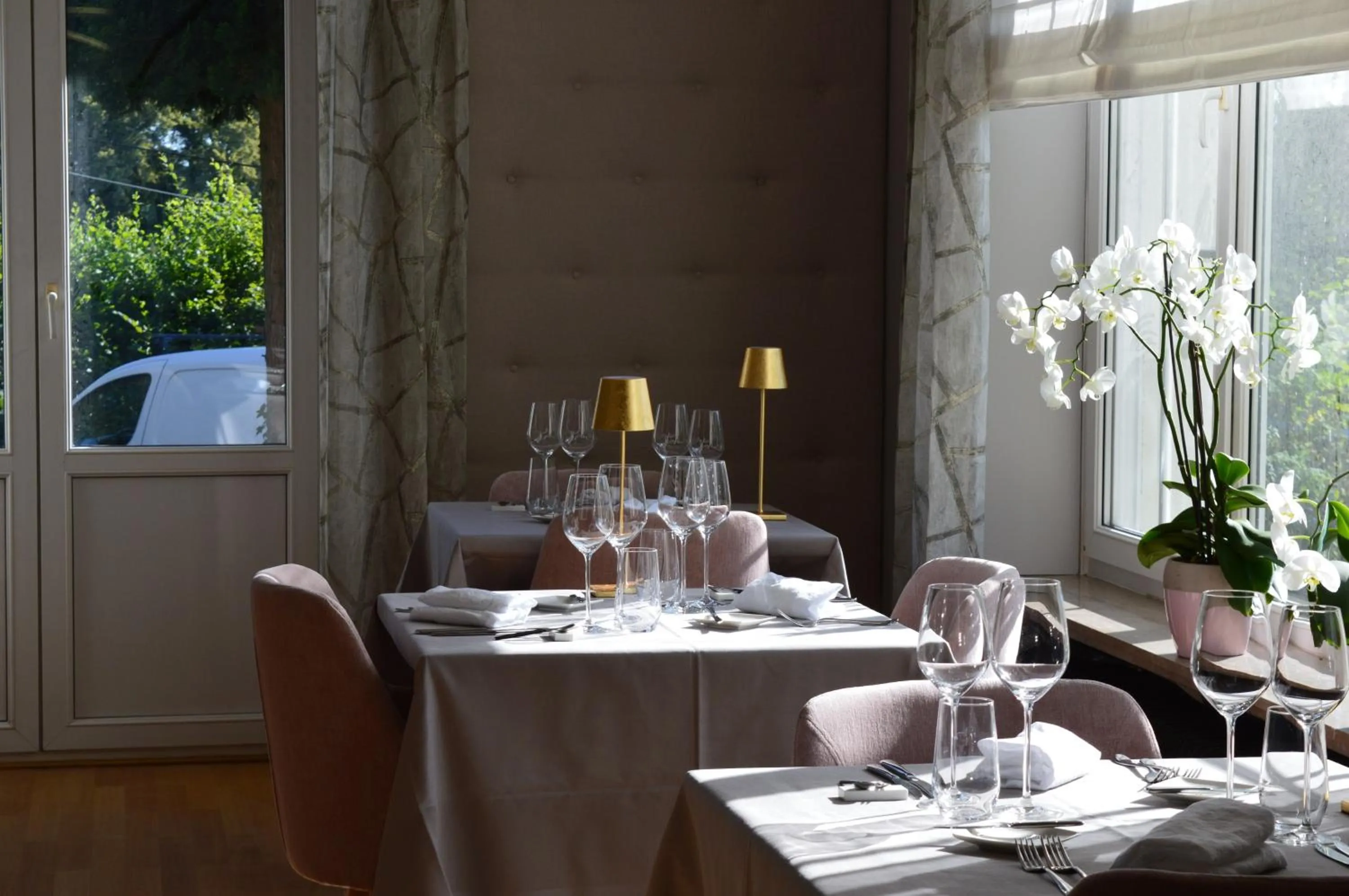 Restaurant/places to eat in Hotel La Heid des Pairs