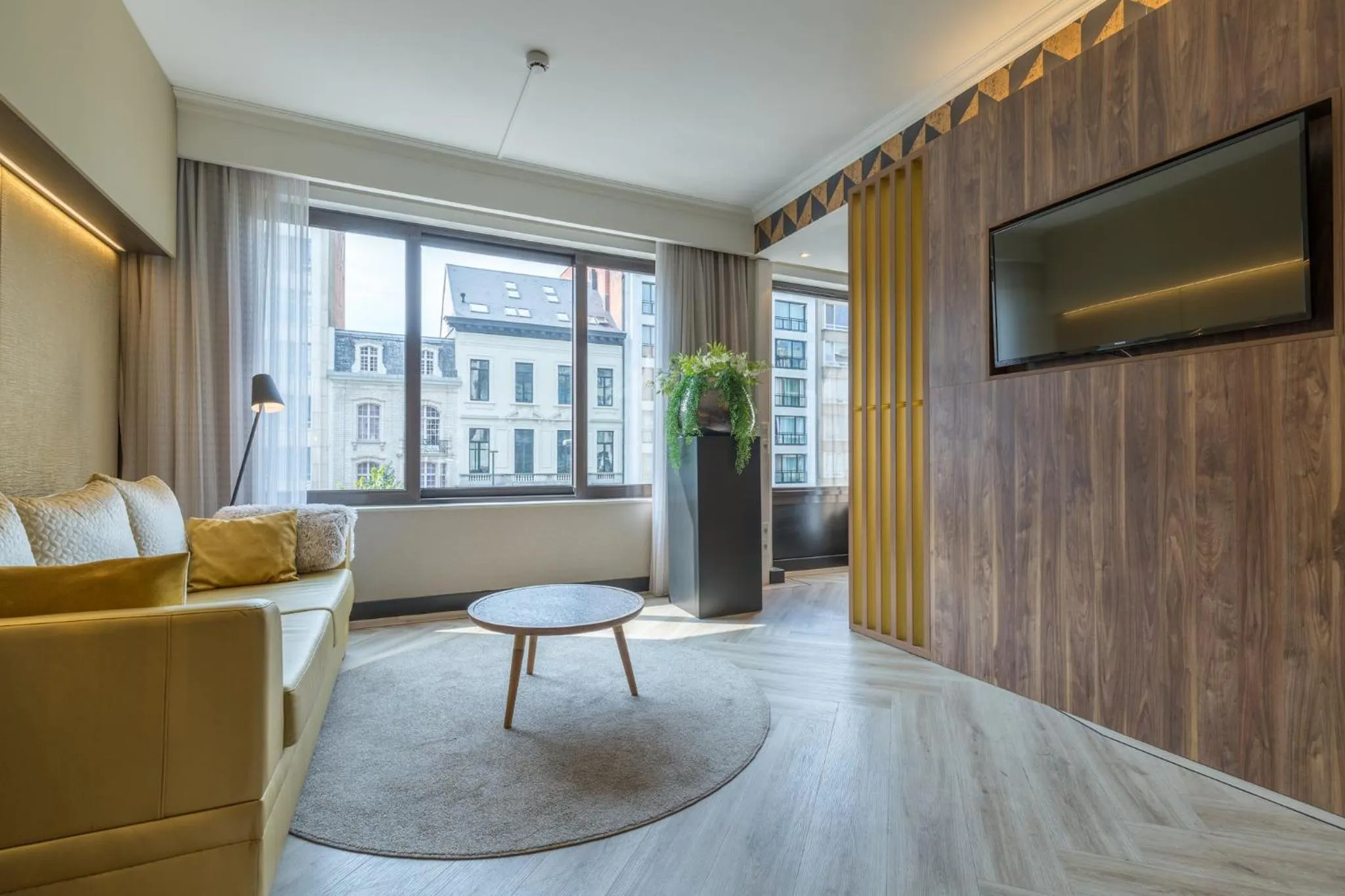 Bedroom in Leonardo Hotel Antwerp The Plaza