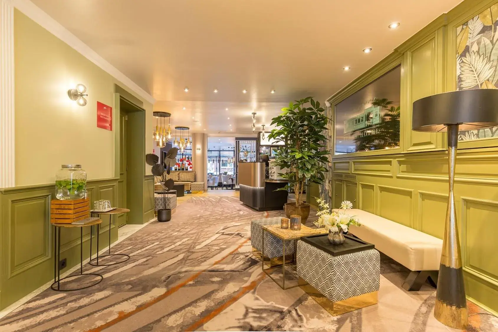Lobby or reception in Leonardo Hotel Antwerp The Plaza Lobby or reception in Leonardo Hotel Antwerp The Plaza