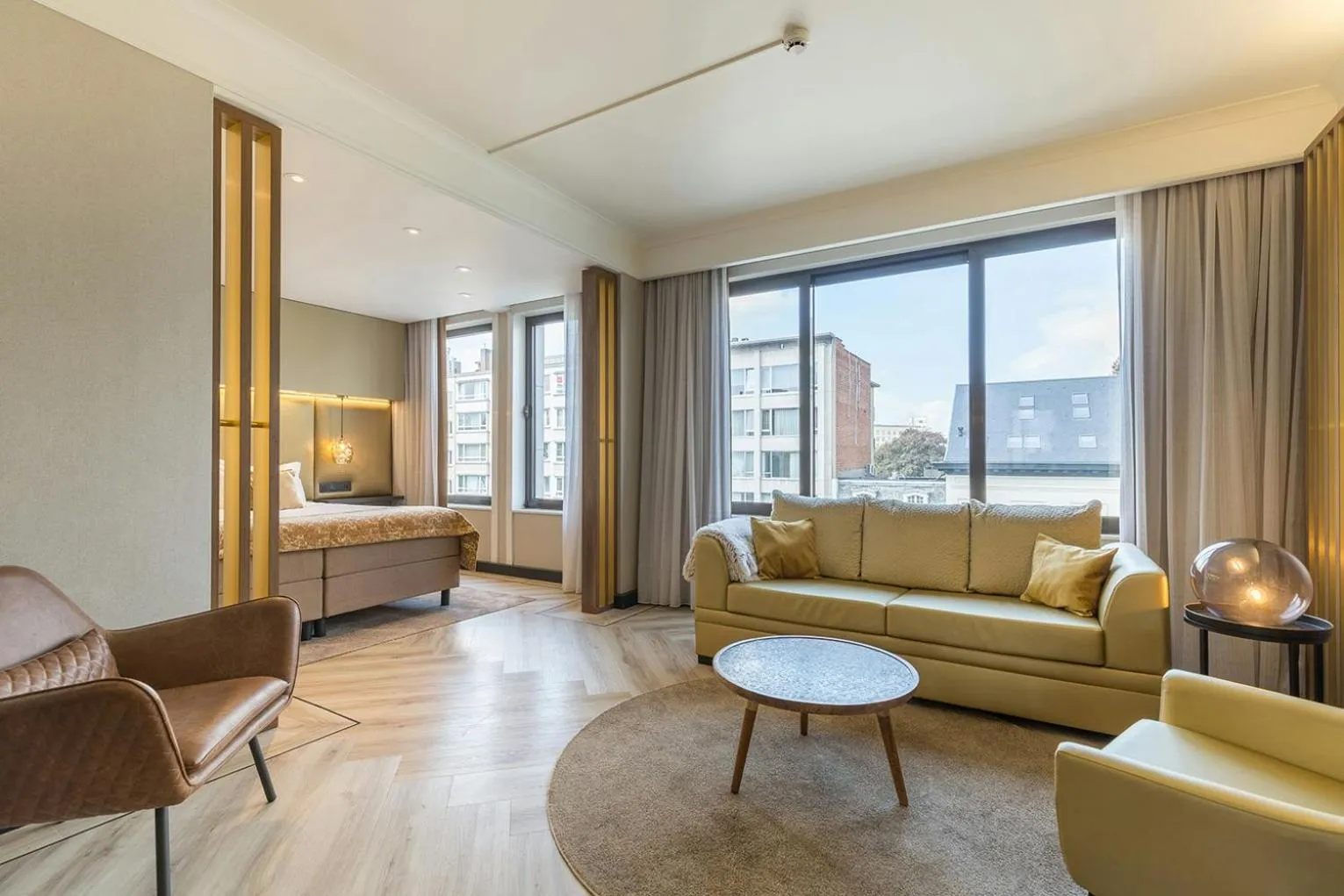 Photo of the whole room, Bed in Leonardo Hotel Antwerp The Plaza