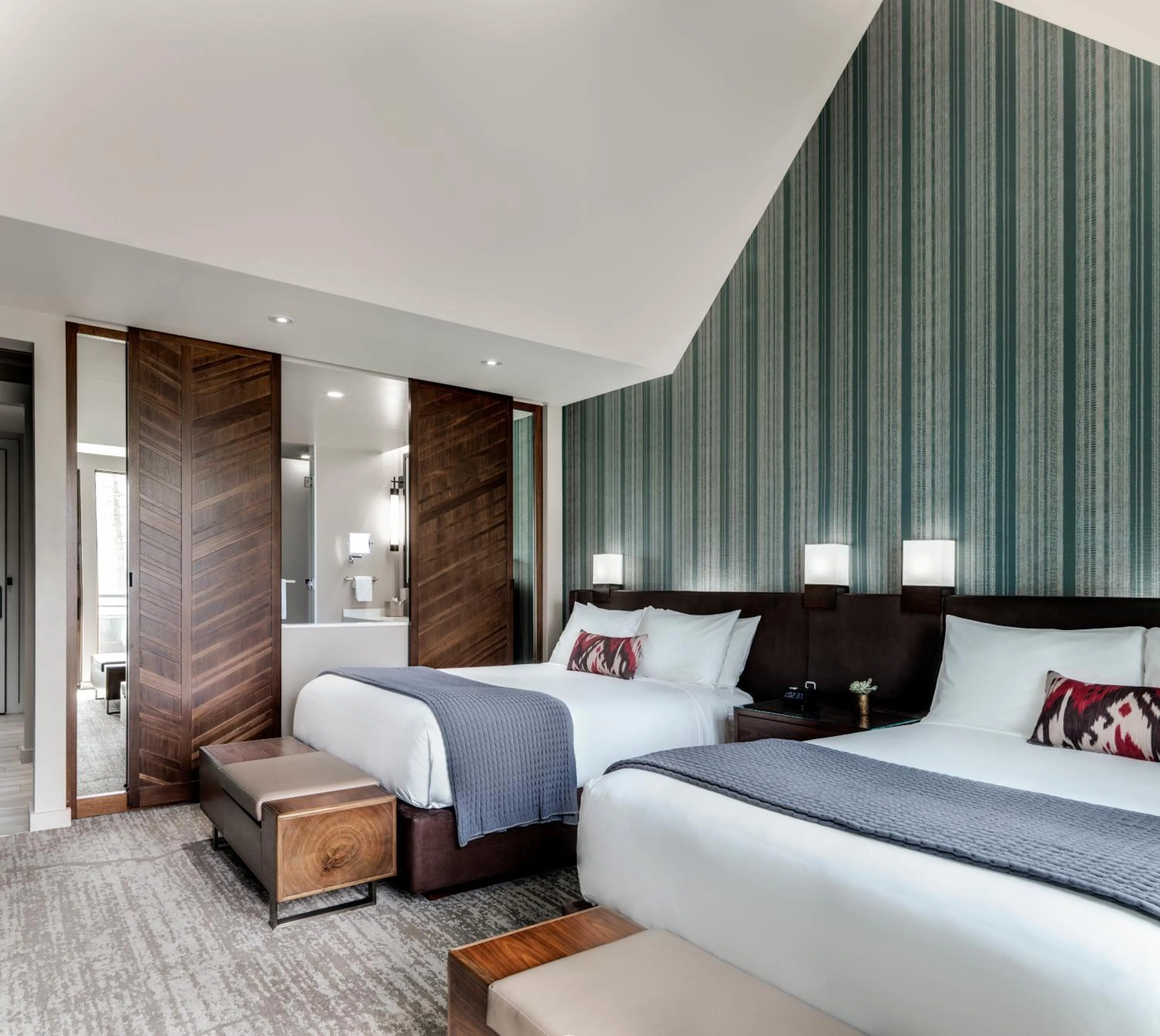 Bedroom, Bed in Edgewood Tahoe Resort