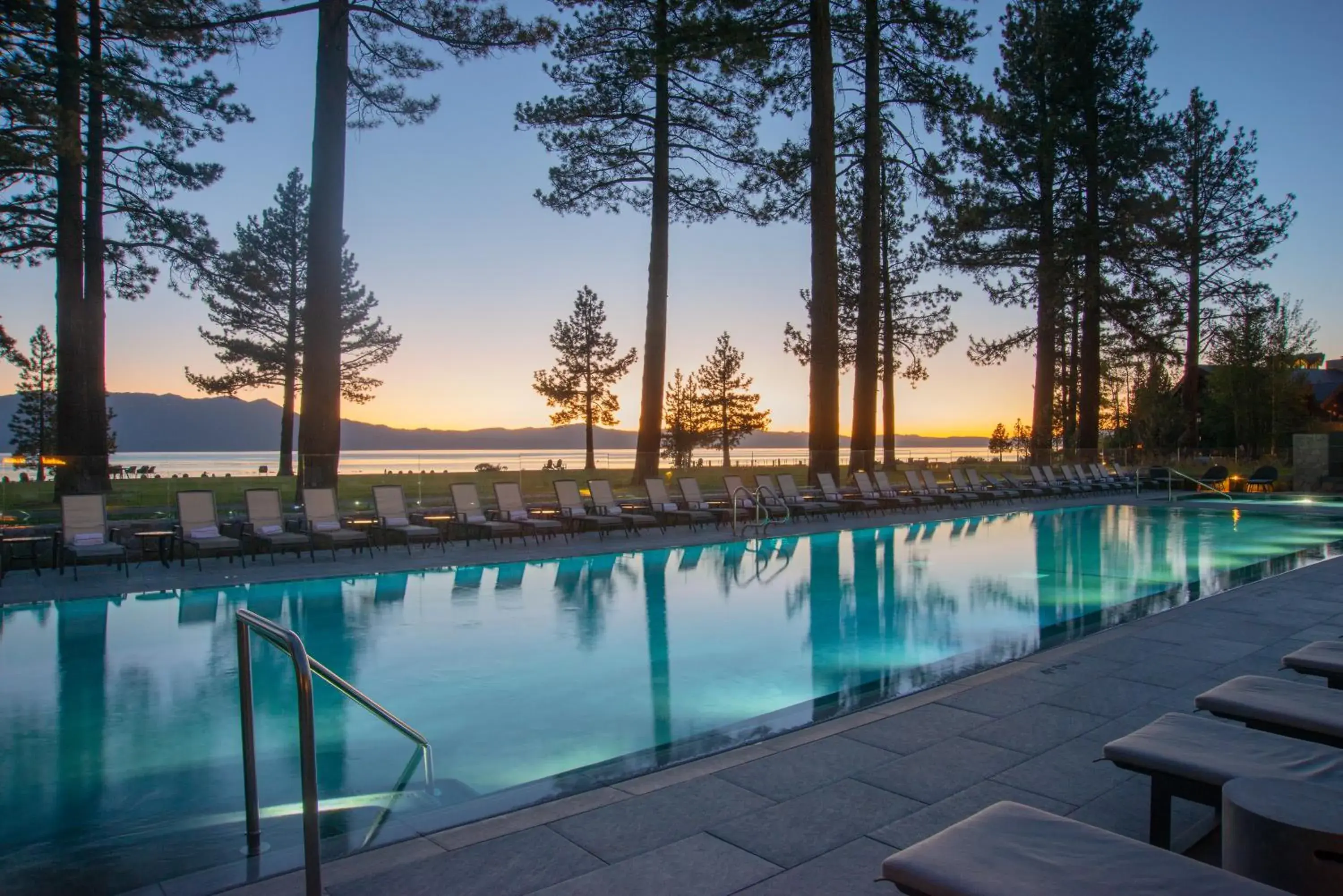 Swimming pool in Edgewood Tahoe Resort Swimming pool in Edgewood Tahoe Resort