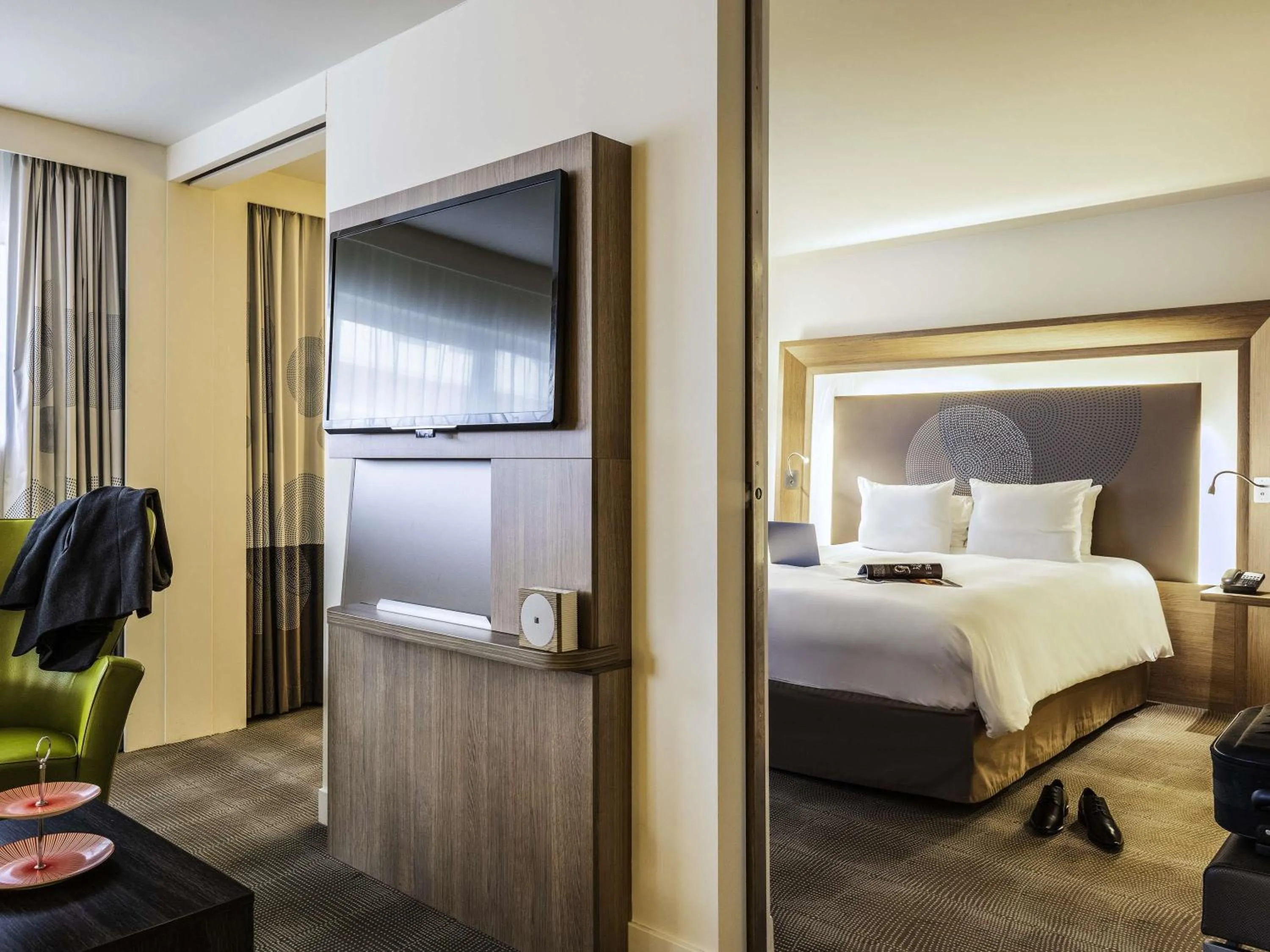 Photo of the whole room, Bed in Novotel Mechelen Centrum