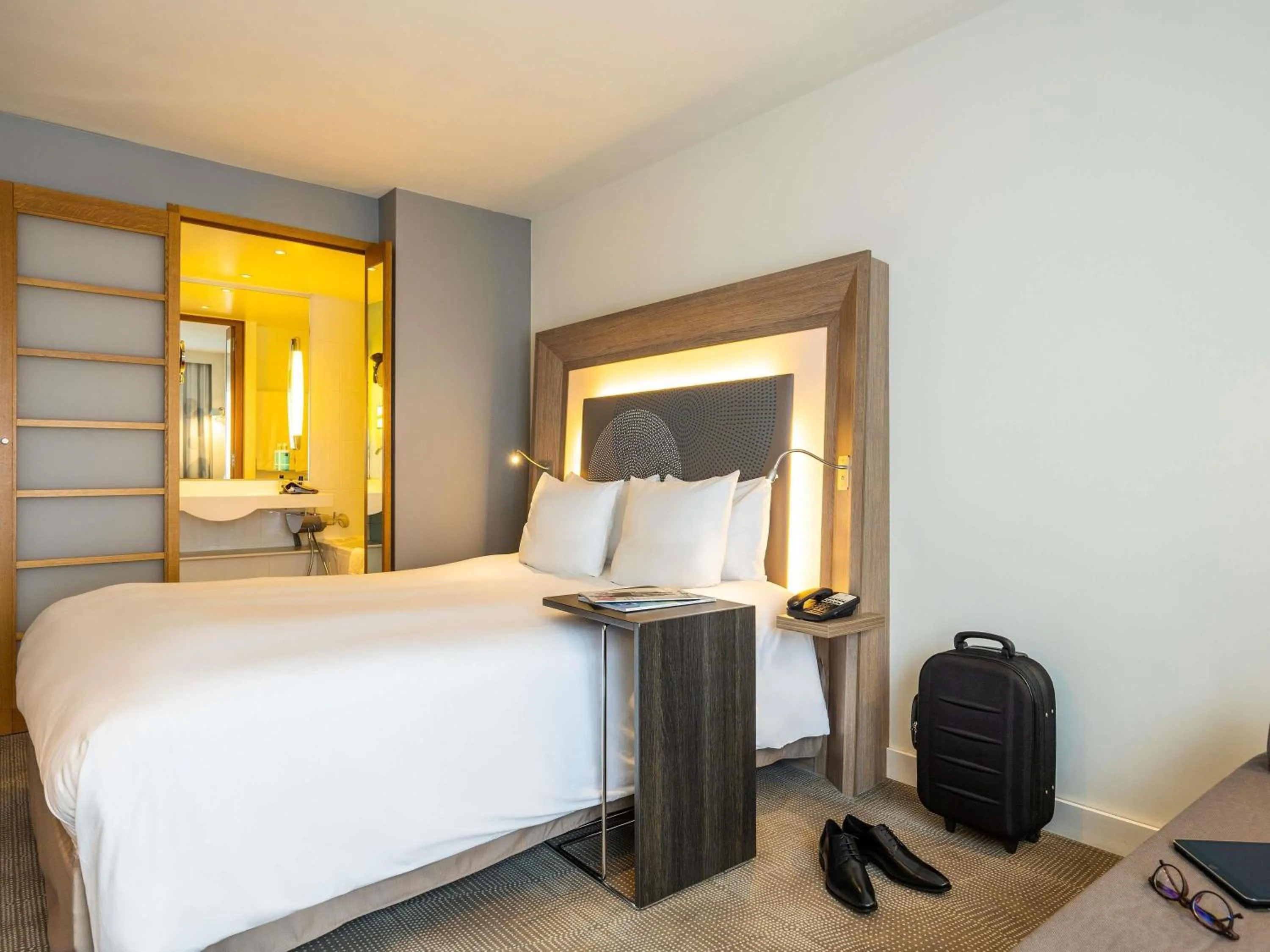 Bedroom, Bed in Novotel Mechelen Centrum