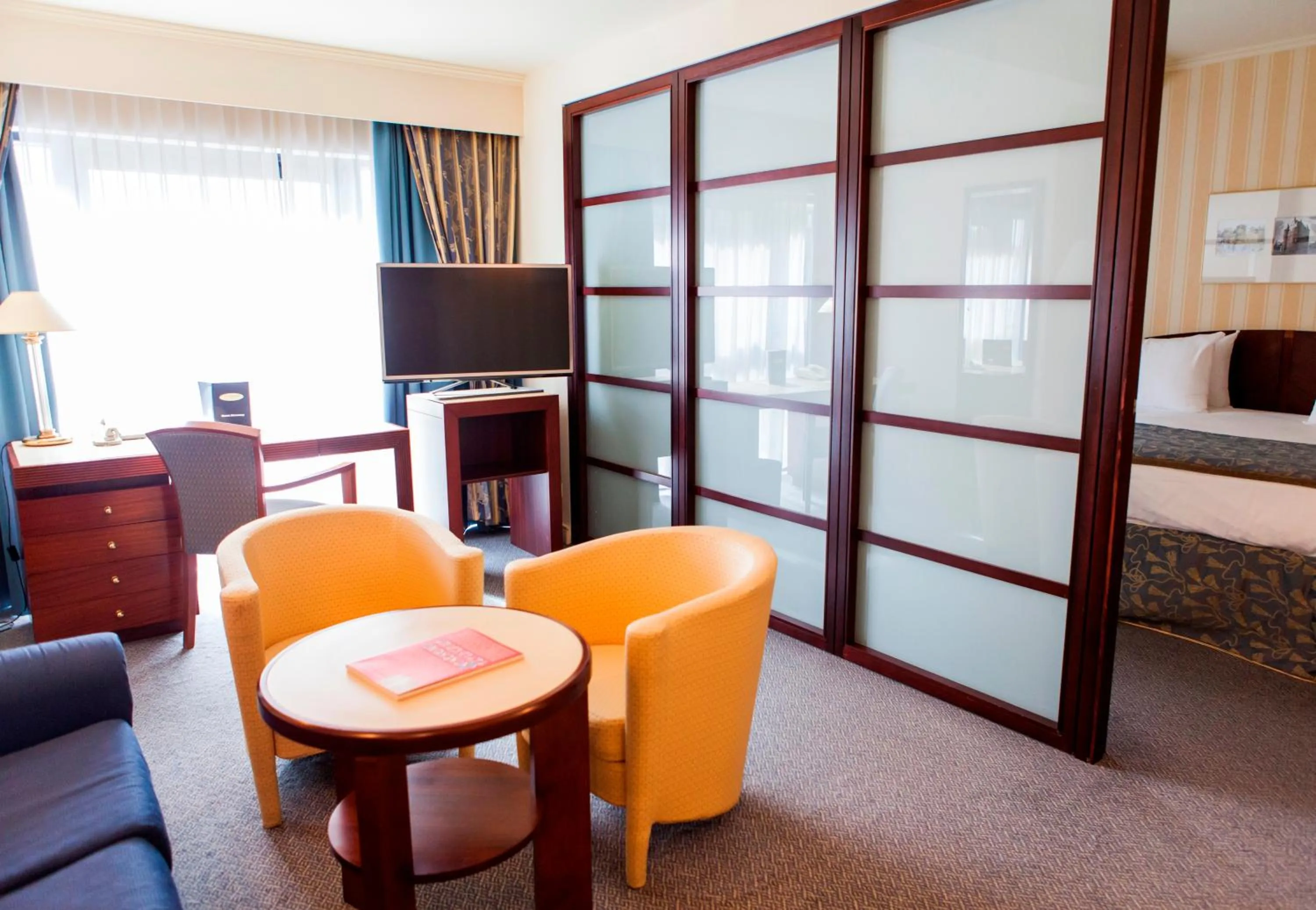 Bed in Hotel Le Châtelain