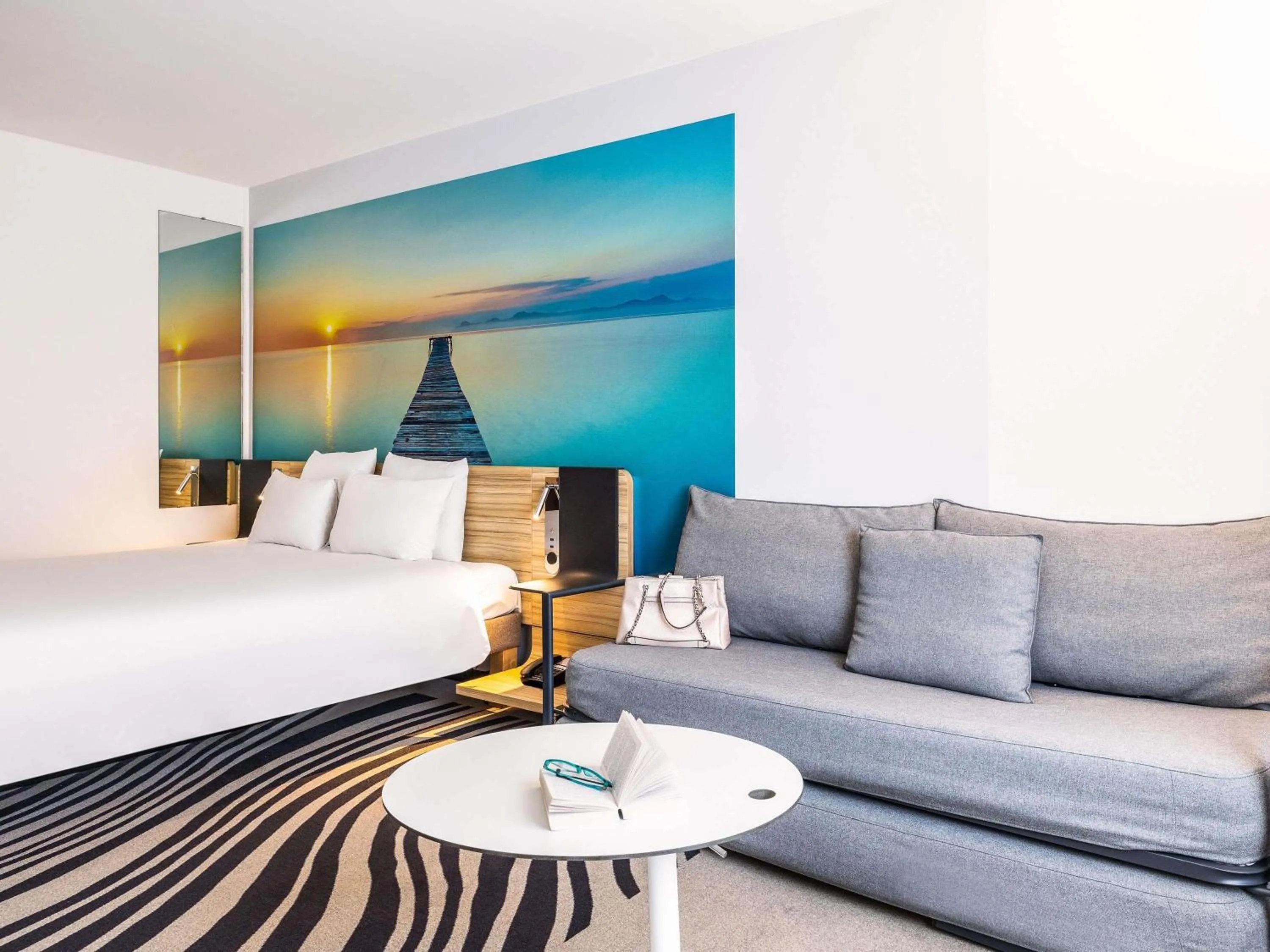 Bedroom, Bed in Hotel Novotel Brussels Off Grand Place