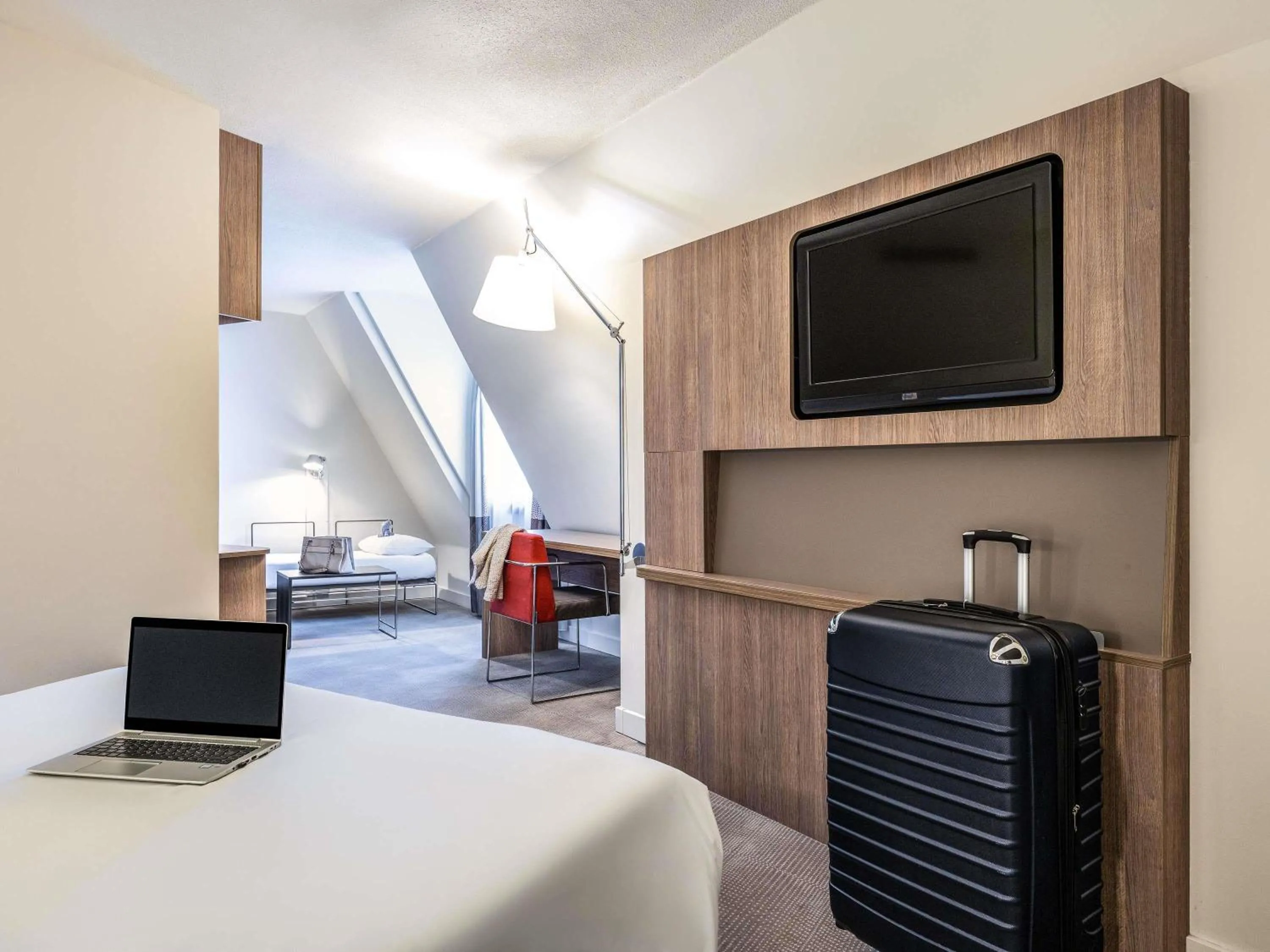 Bedroom, Bed in Hotel Novotel Brussels Off Grand Place