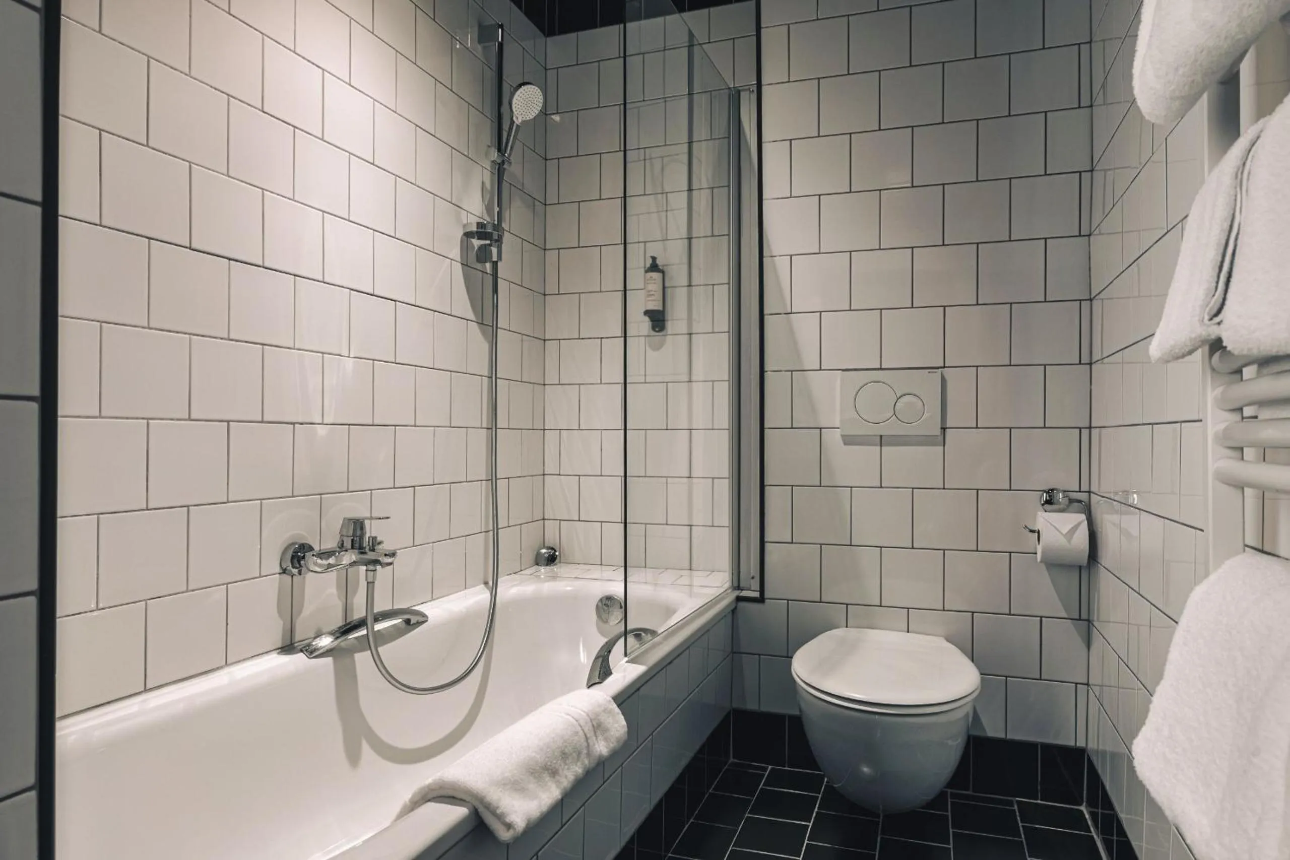 Bathroom in Zoom Hotel