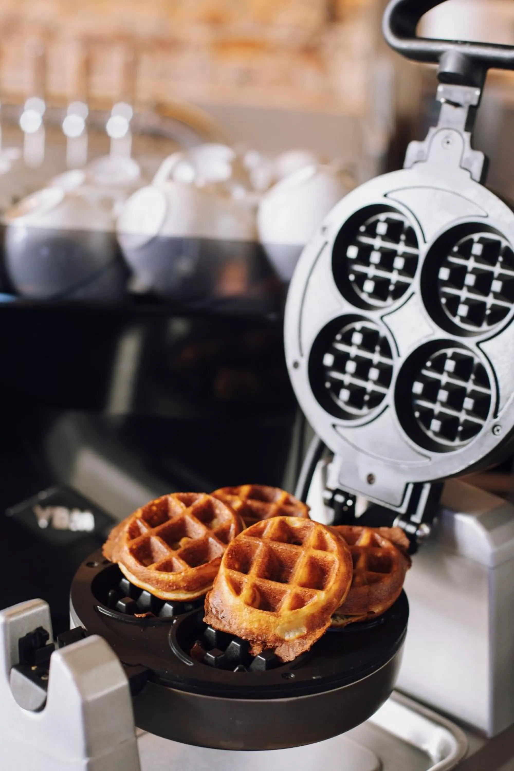 Breakfast in Zoom Hotel