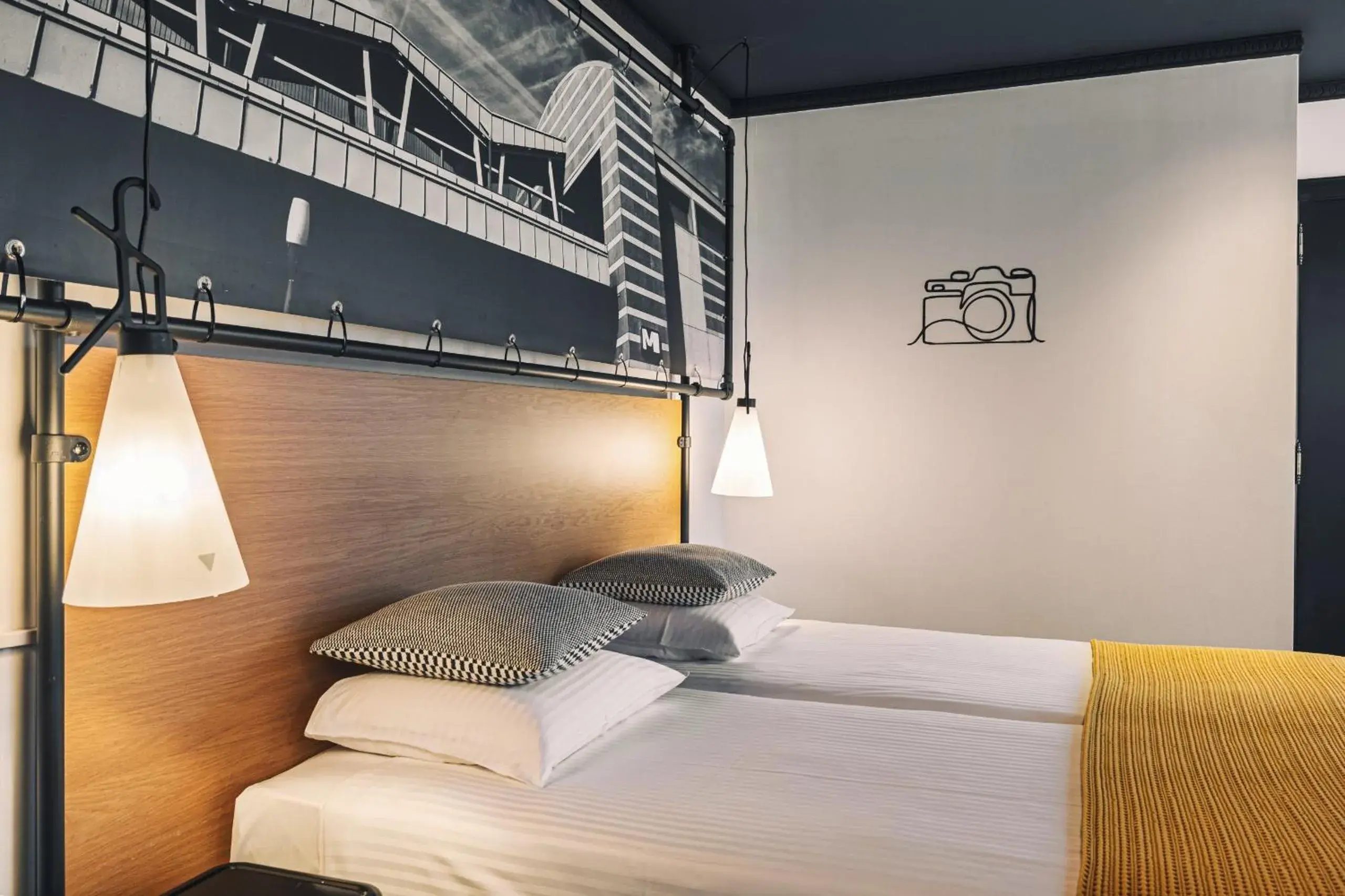 Bed in Zoom Hotel Bed in Zoom Hotel