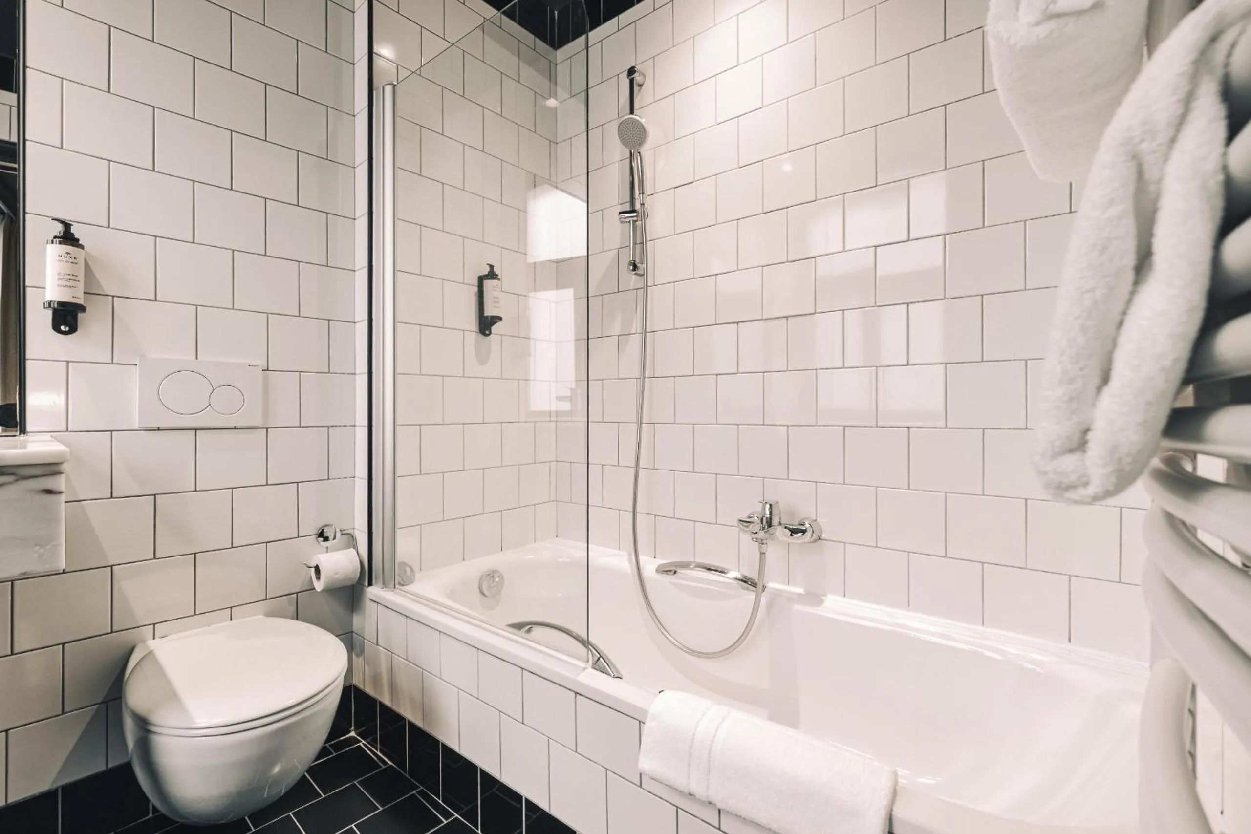 Bathroom in Zoom Hotel