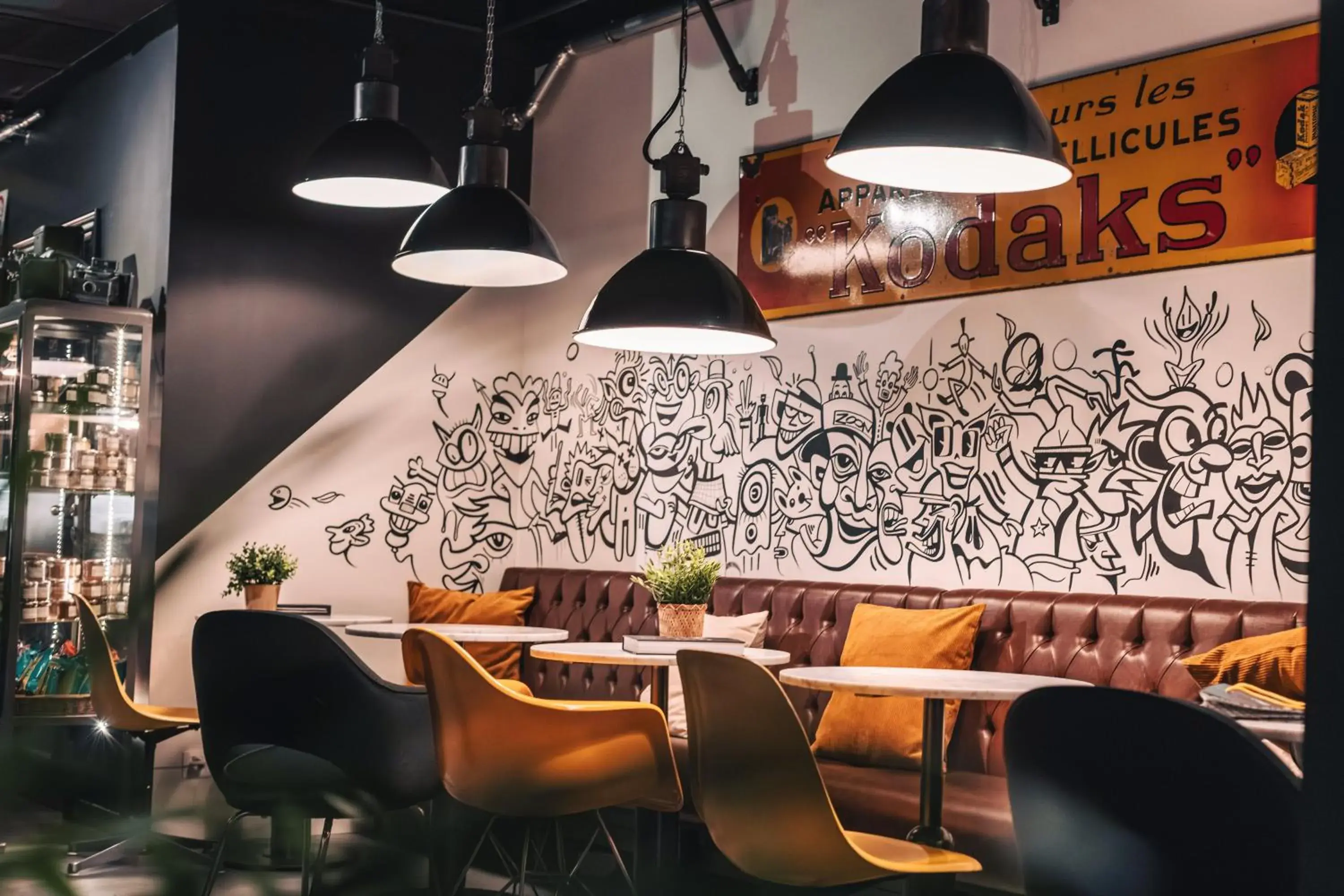 Restaurant/places to eat in Zoom Hotel Restaurant/places to eat in Zoom Hotel