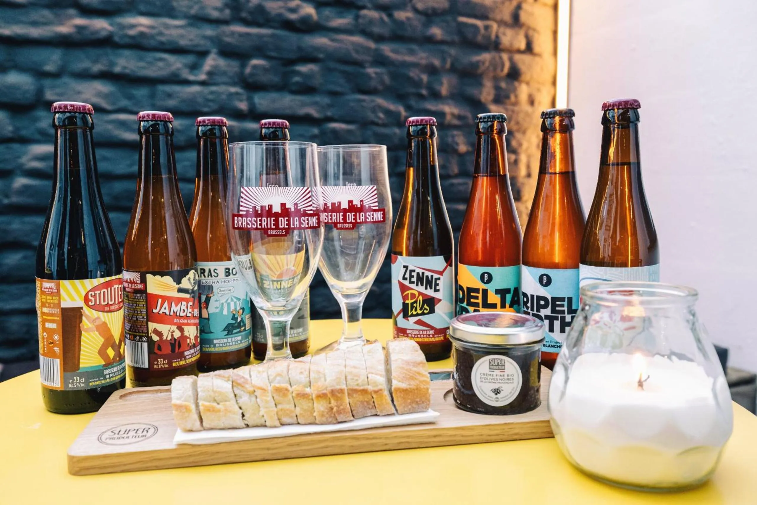 Lounge or bar in Zoom Hotel