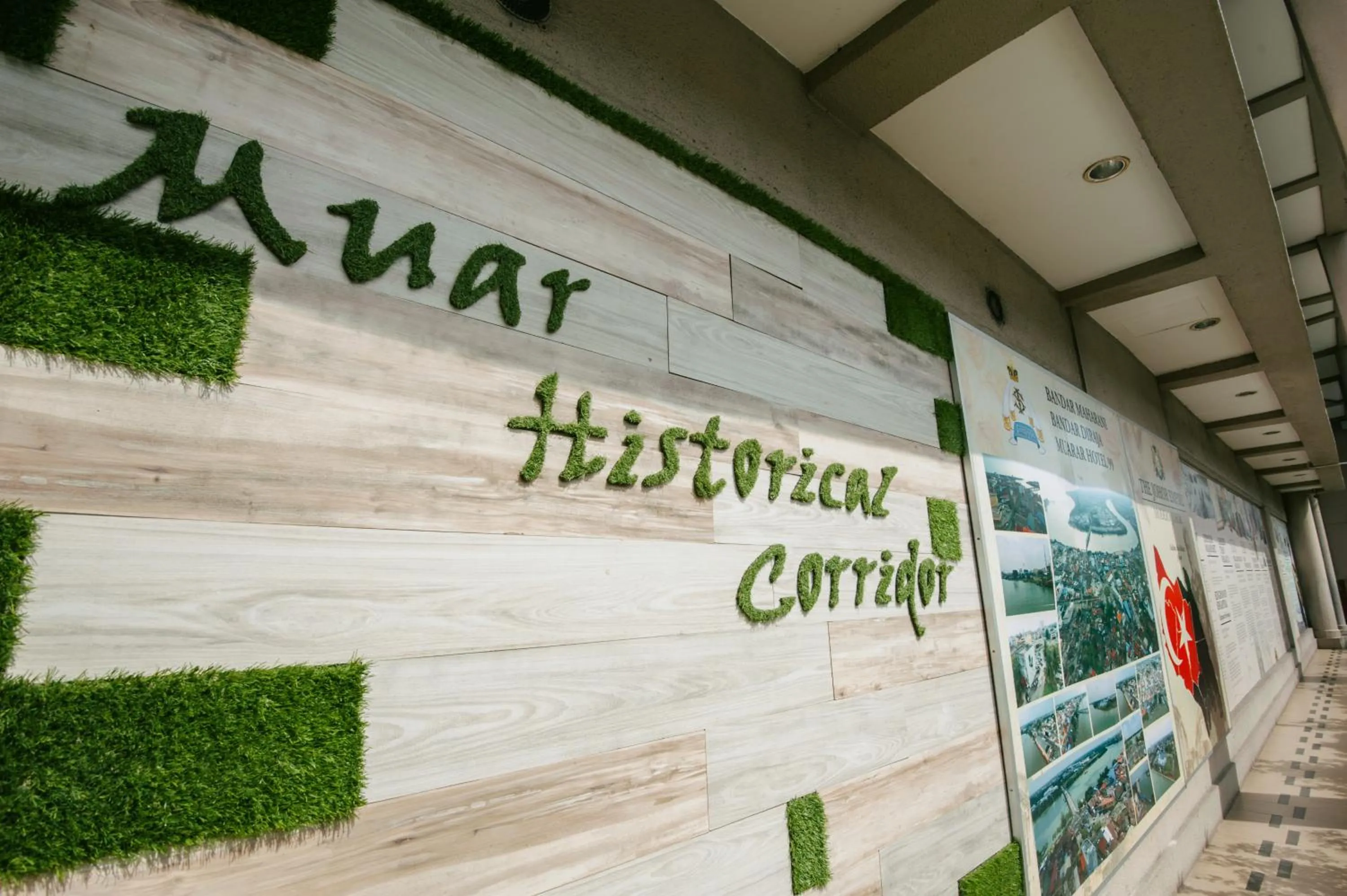 Property logo or sign in Muarar 99 Hotel