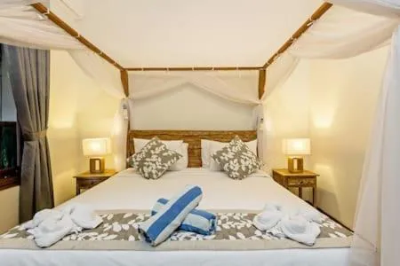 Bedroom, Bed in Villa Tiah