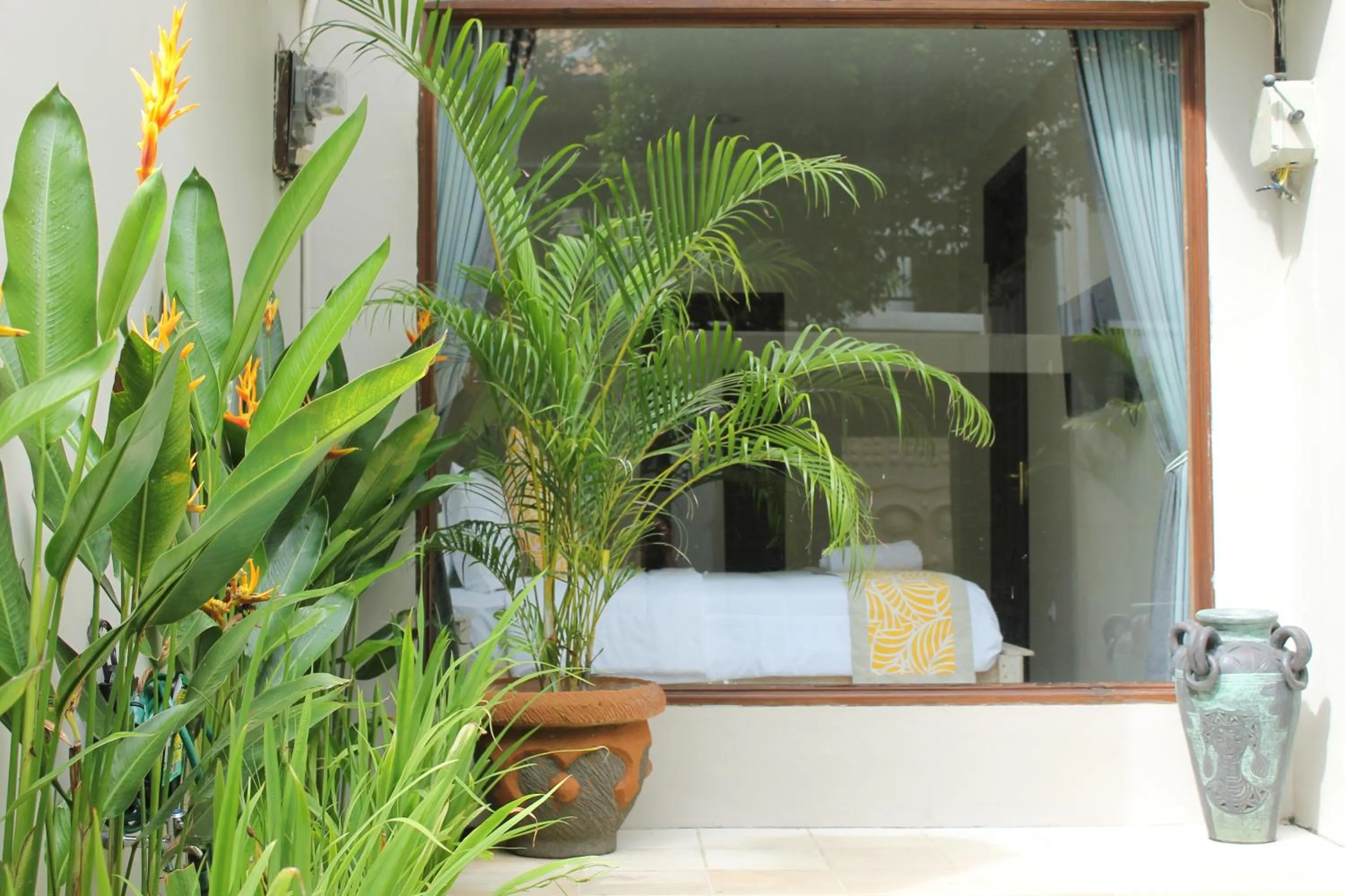 Pool view in Villa Tiah