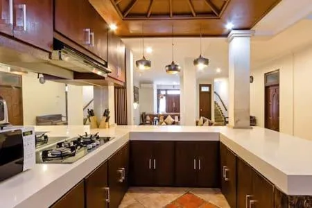 Kitchen or kitchenette in Villa Tiah