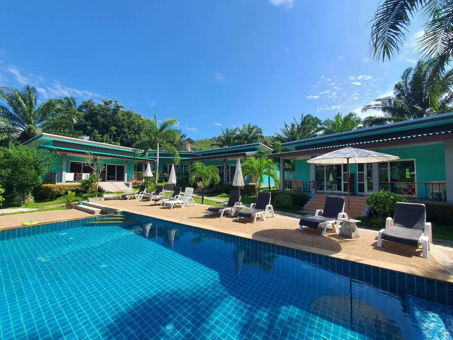 Pool view, Swimming Pool in tum mai kaew resort (SHA Extra Plus)