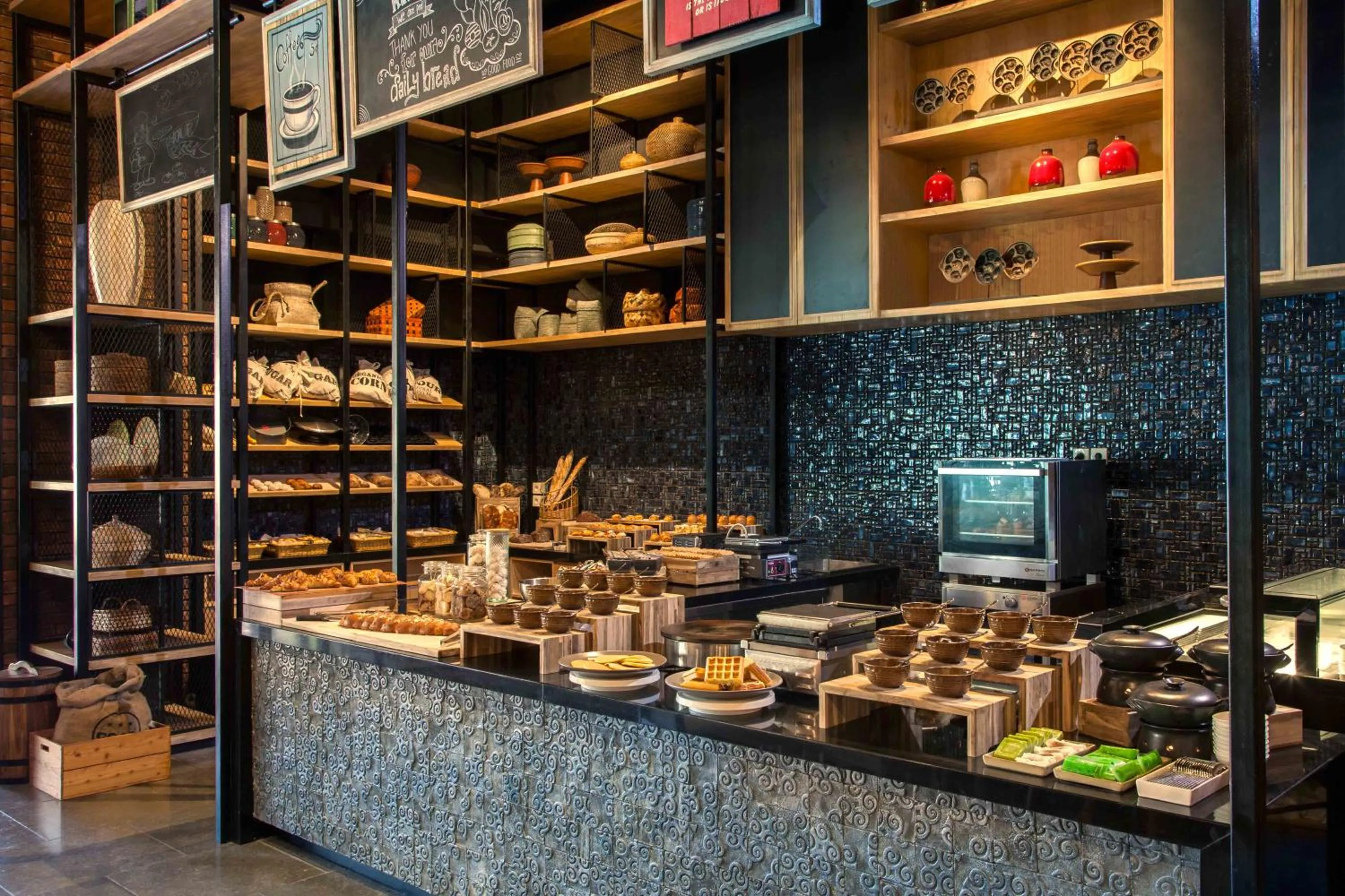 Restaurant/places to eat in Mövenpick Resort & Spa Jimbaran Bali