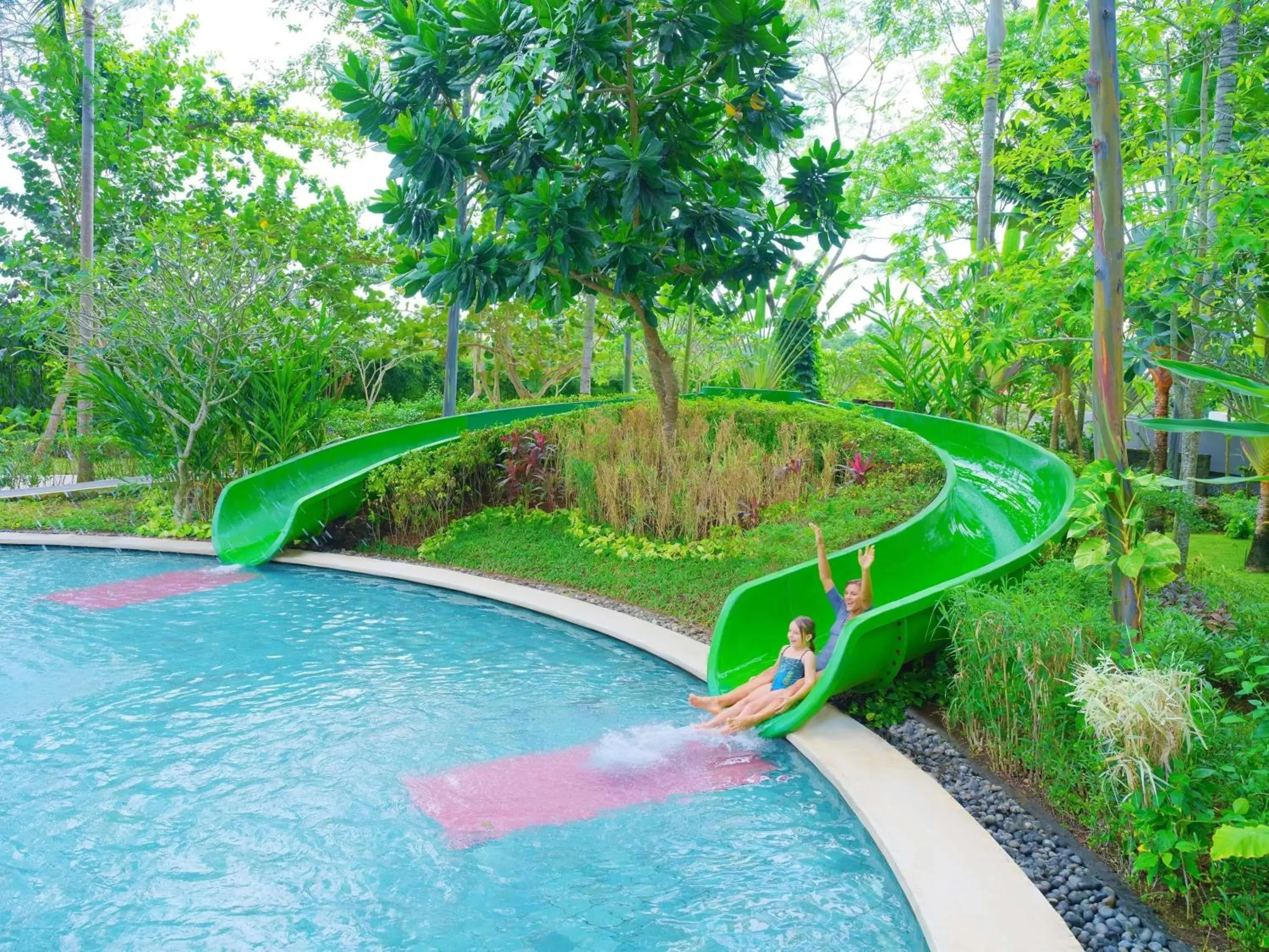 Pool view in Mövenpick Resort & Spa Jimbaran Bali Pool view in Mövenpick Resort & Spa Jimbaran Bali