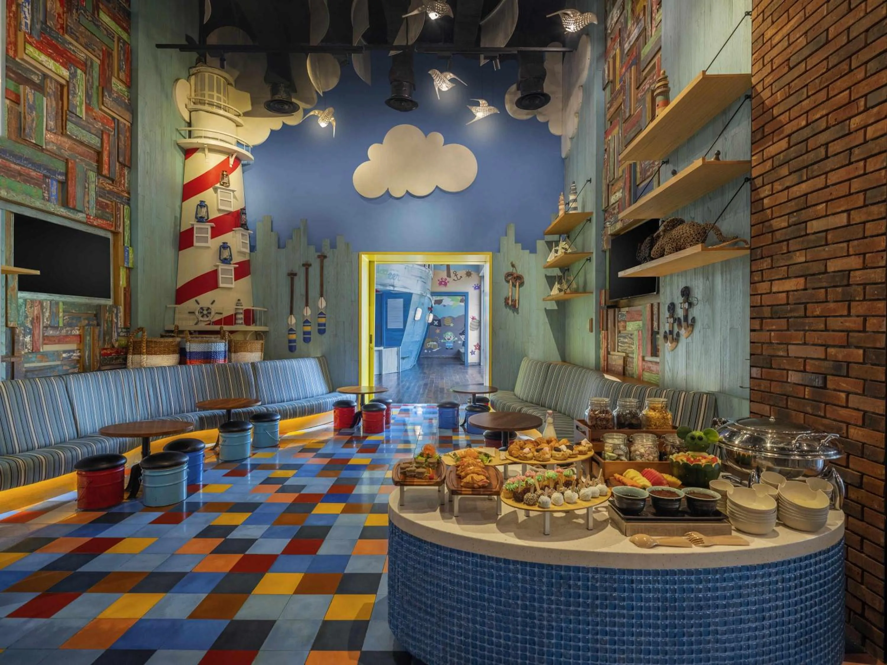 Breakfast in Mövenpick Resort & Spa Jimbaran Bali