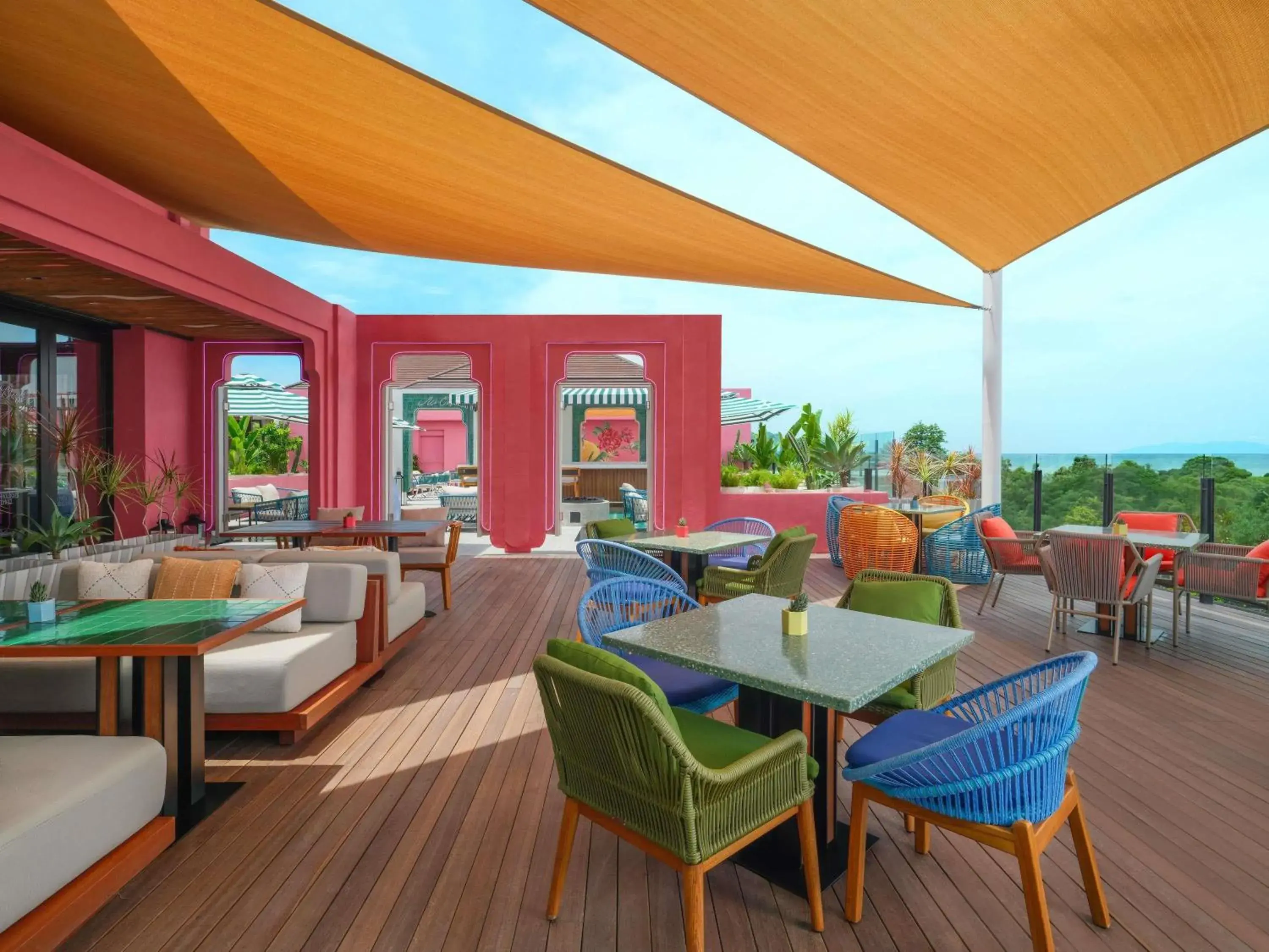 Restaurant/places to eat in Mövenpick Resort & Spa Jimbaran Bali Restaurant/places to eat in Mövenpick Resort & Spa Jimbaran Bali