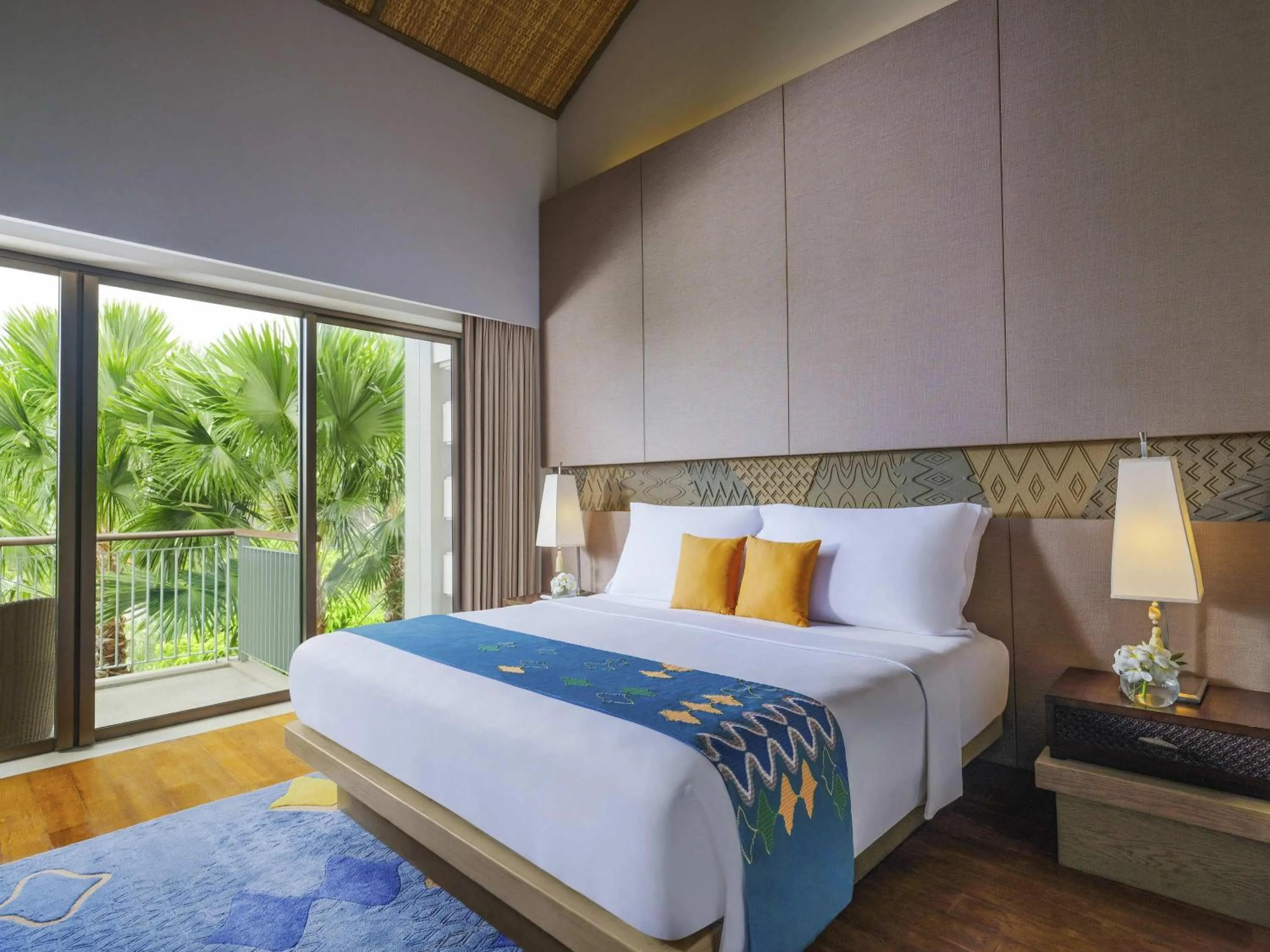 Bedroom, Bed in Mövenpick Resort & Spa Jimbaran Bali